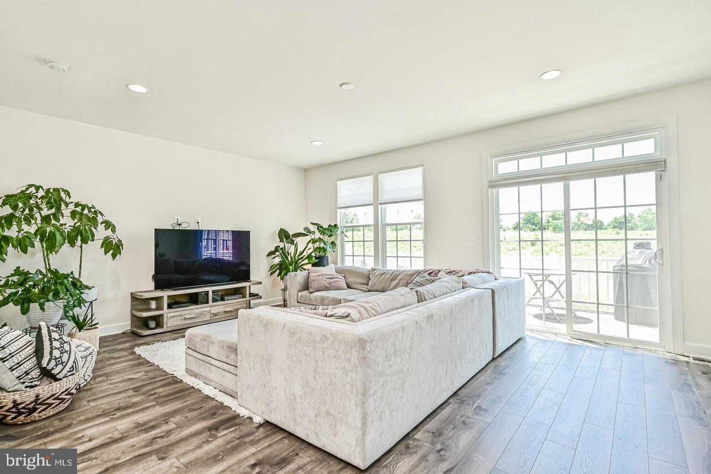 13821 LITESPEED WAY