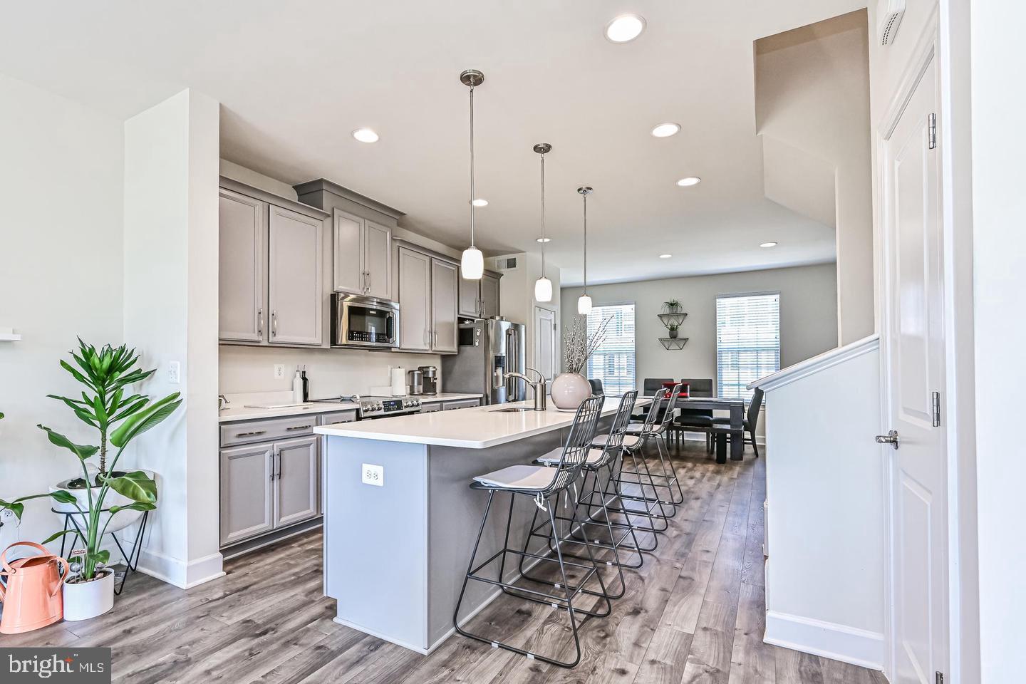 13821 LITESPEED WAY