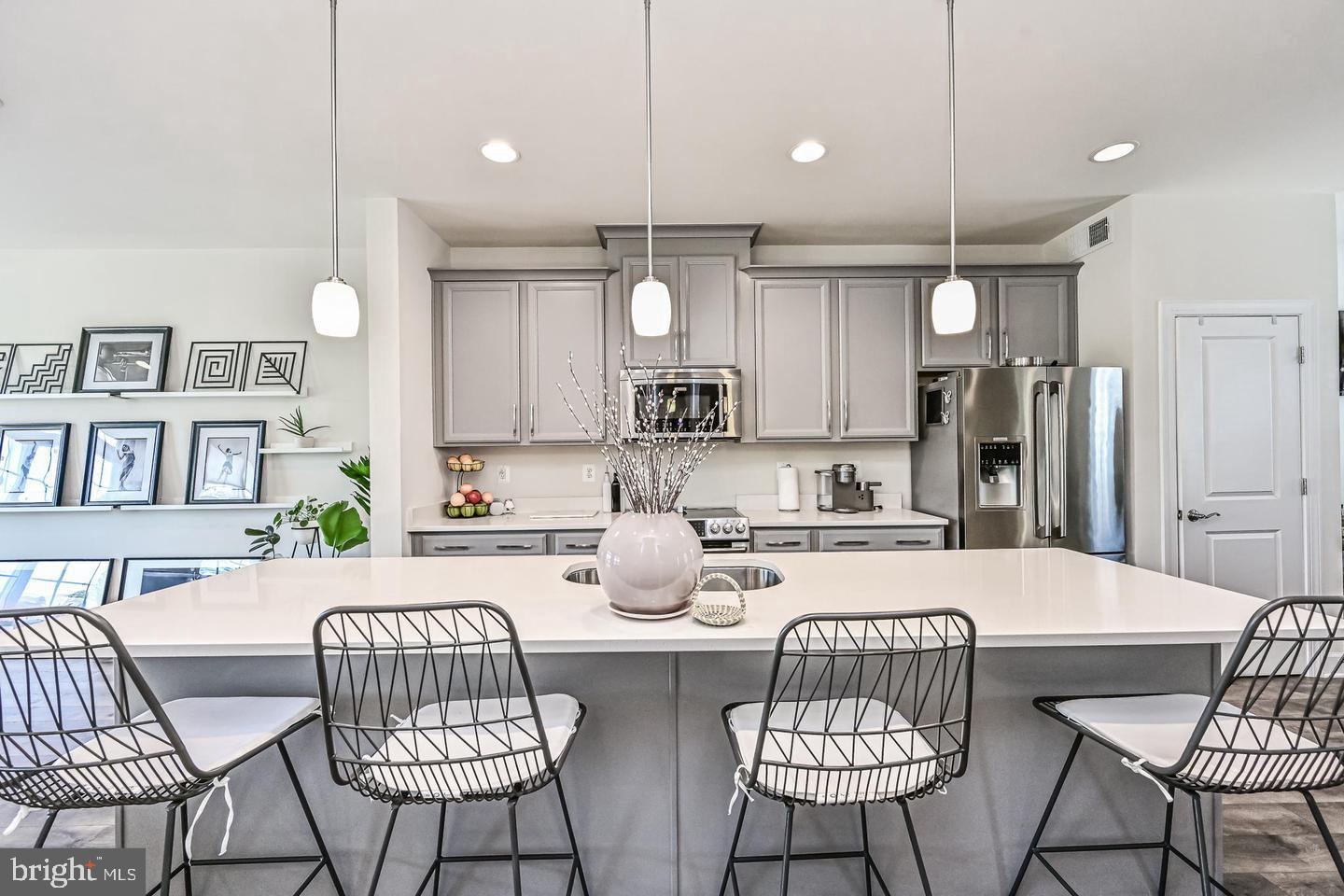 13821 LITESPEED WAY