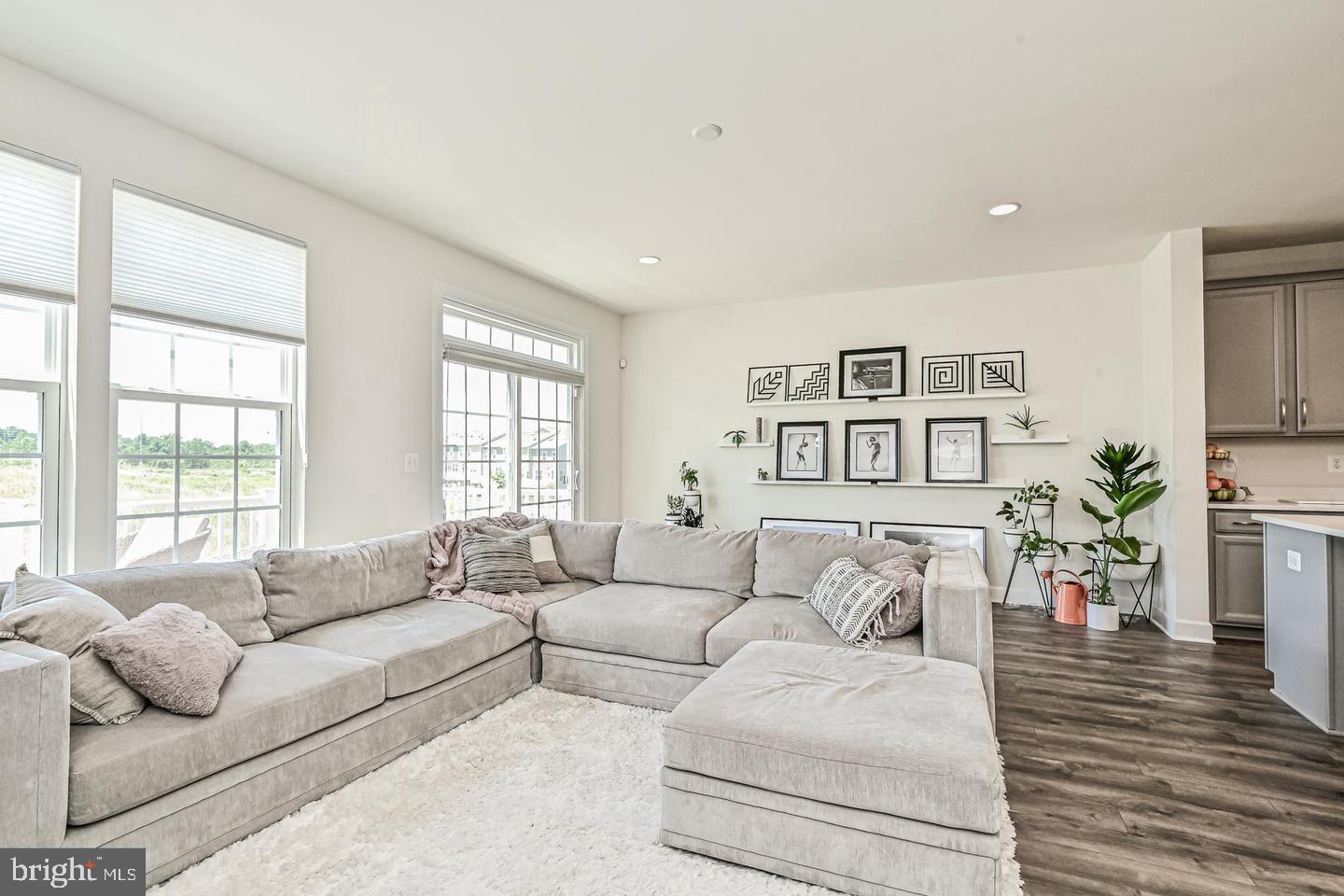 13821 LITESPEED WAY