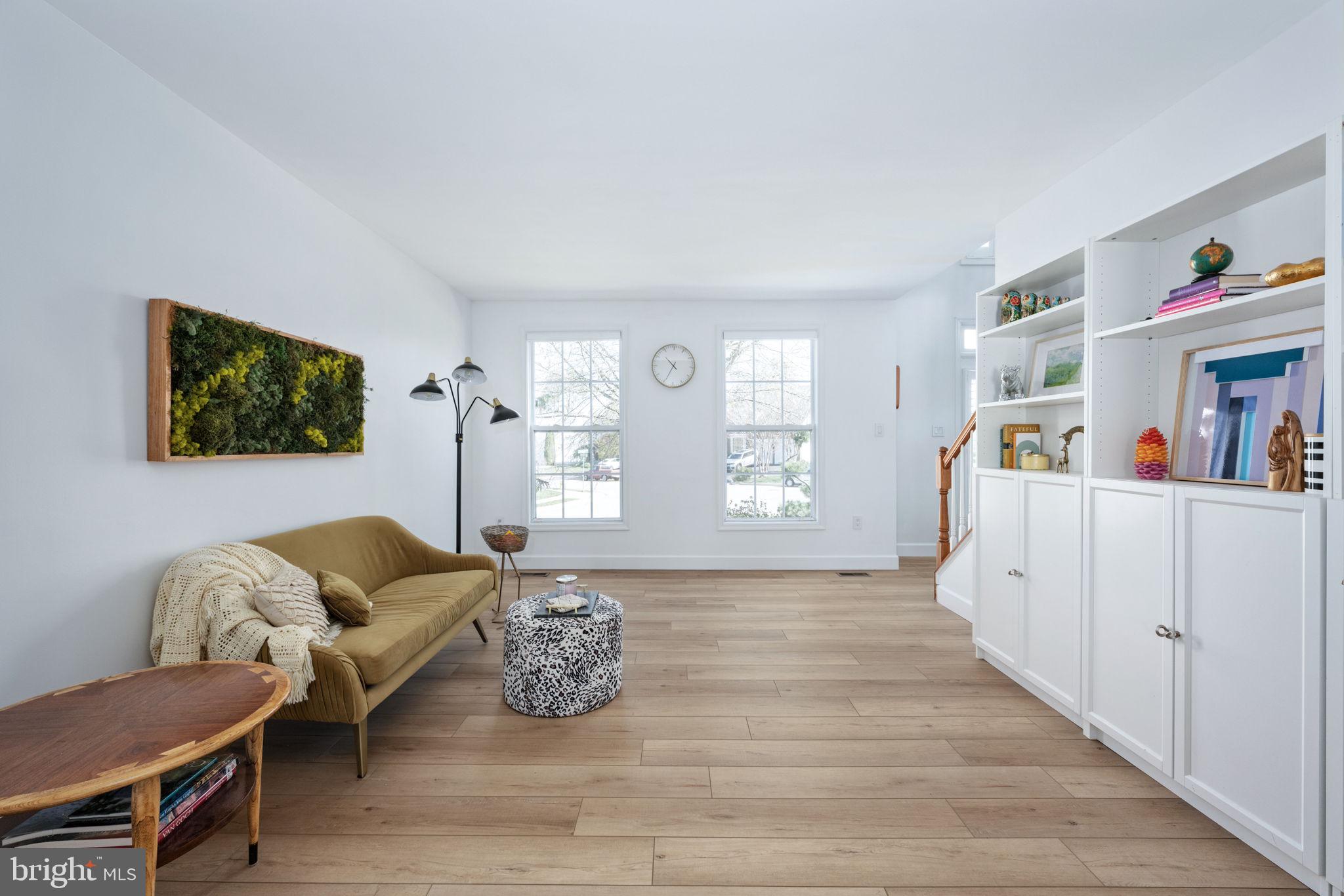 9278 GLEN MEADOW LANE