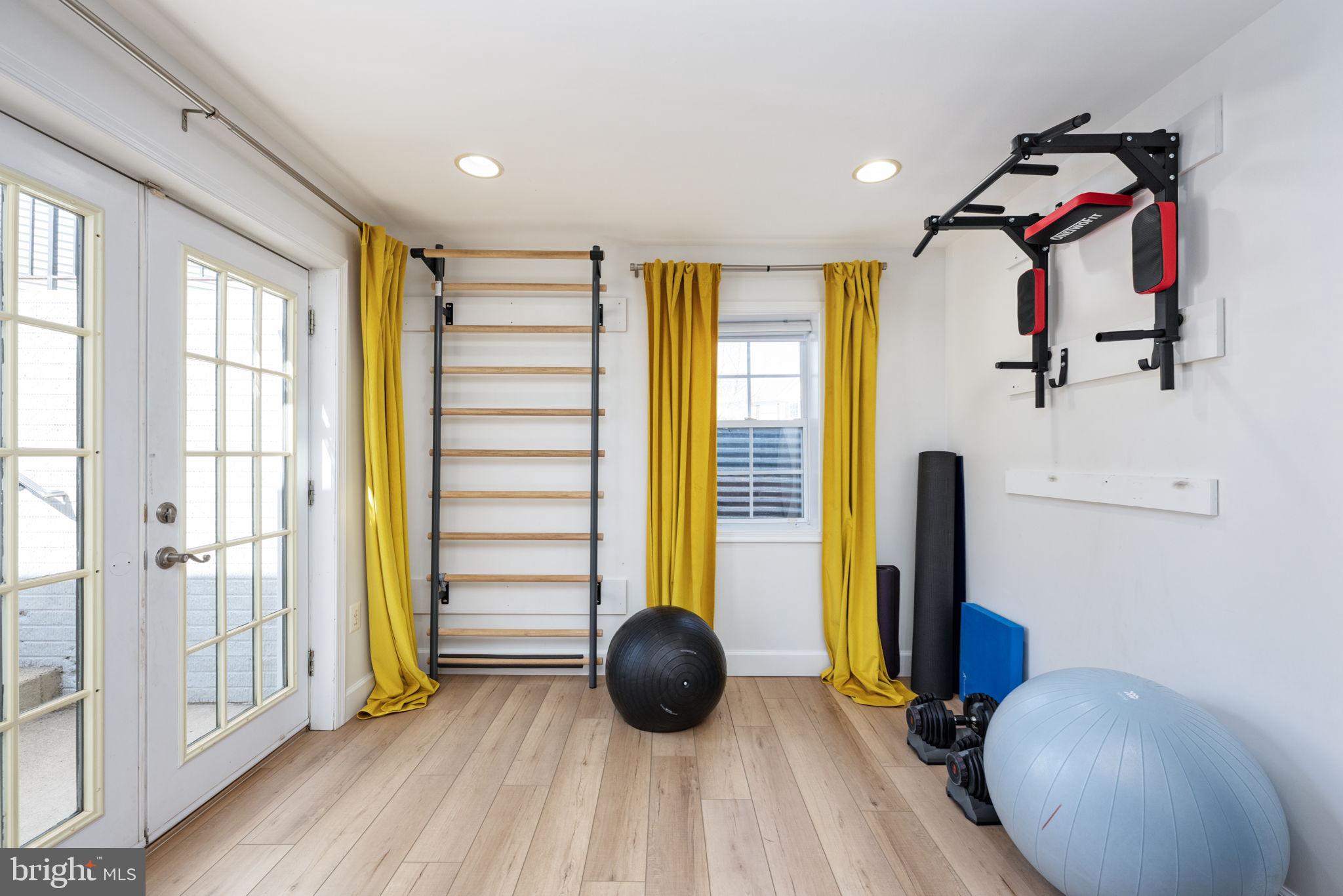 9278 GLEN MEADOW LANE