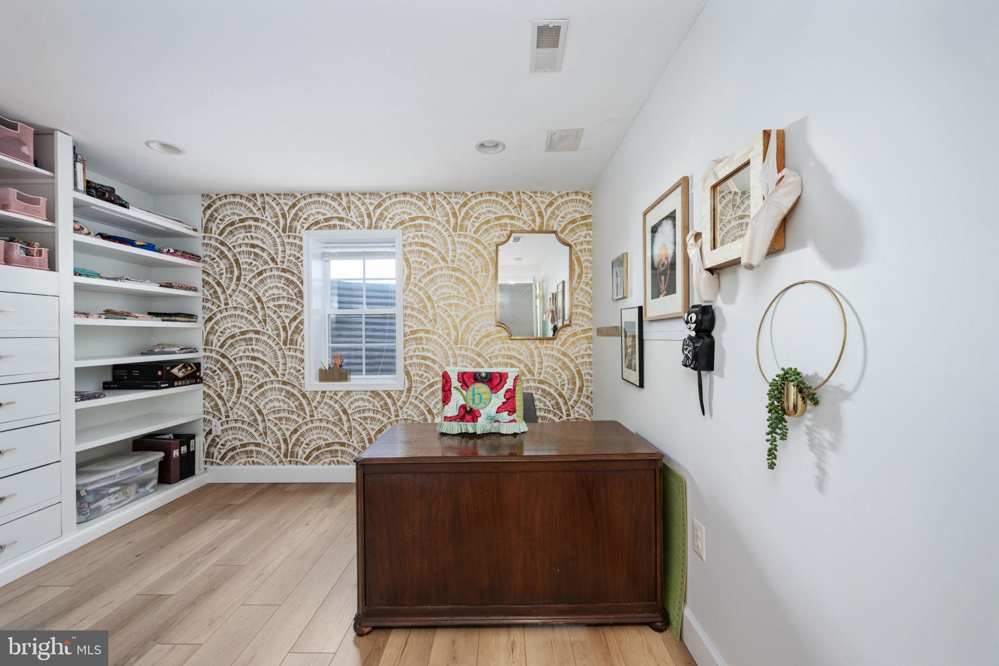 9278 GLEN MEADOW LANE