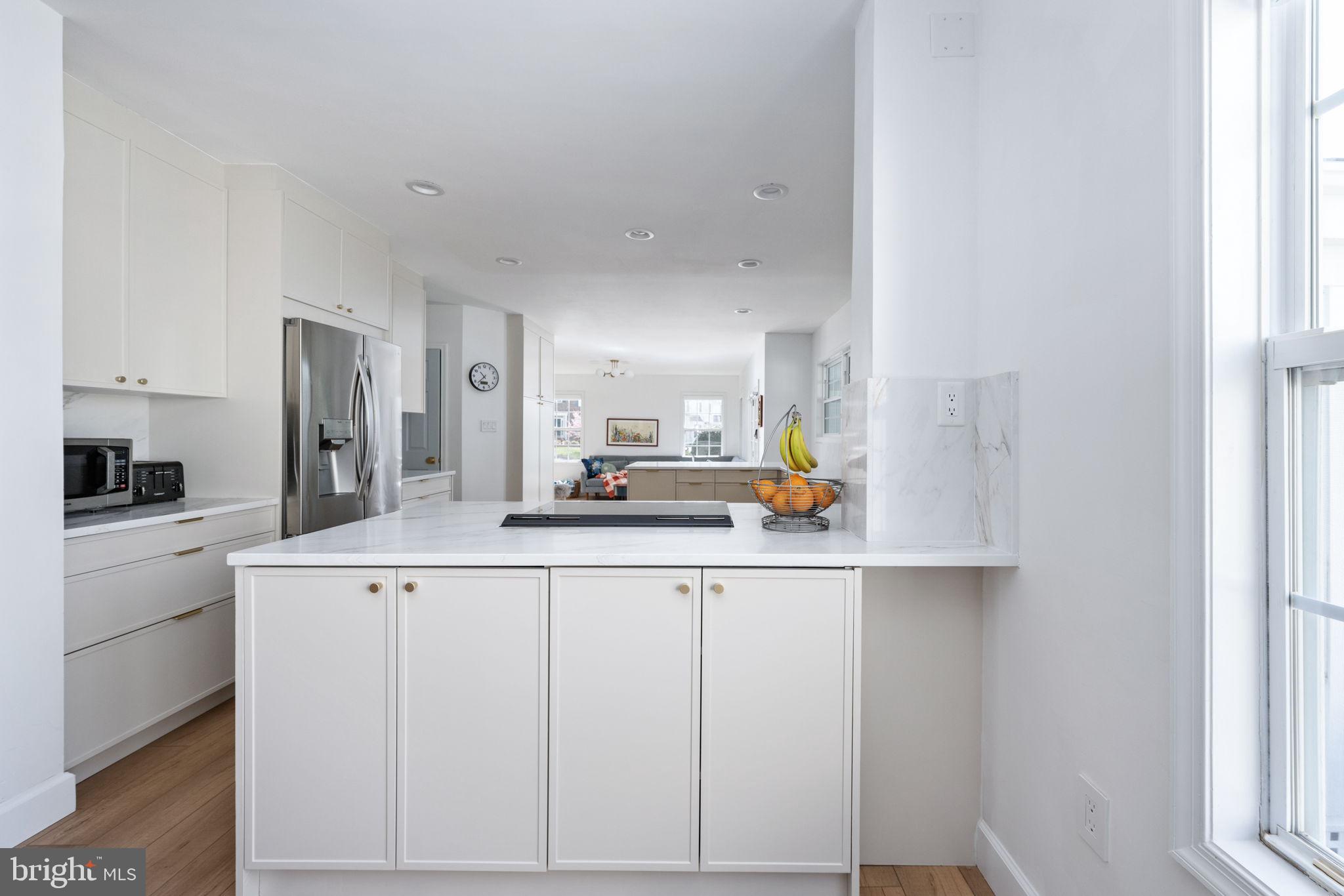 9278 GLEN MEADOW LANE