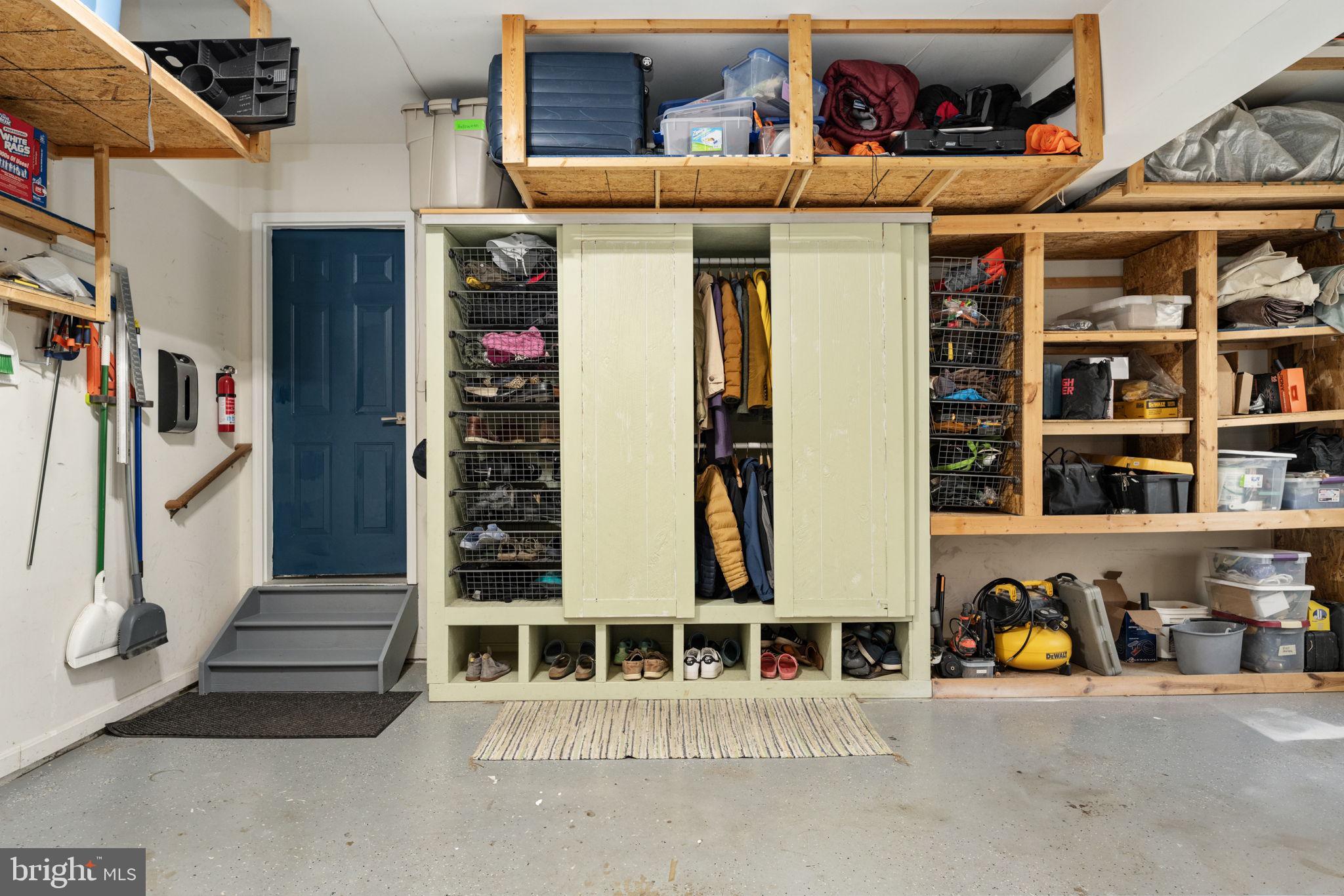 9278 GLEN MEADOW LANE