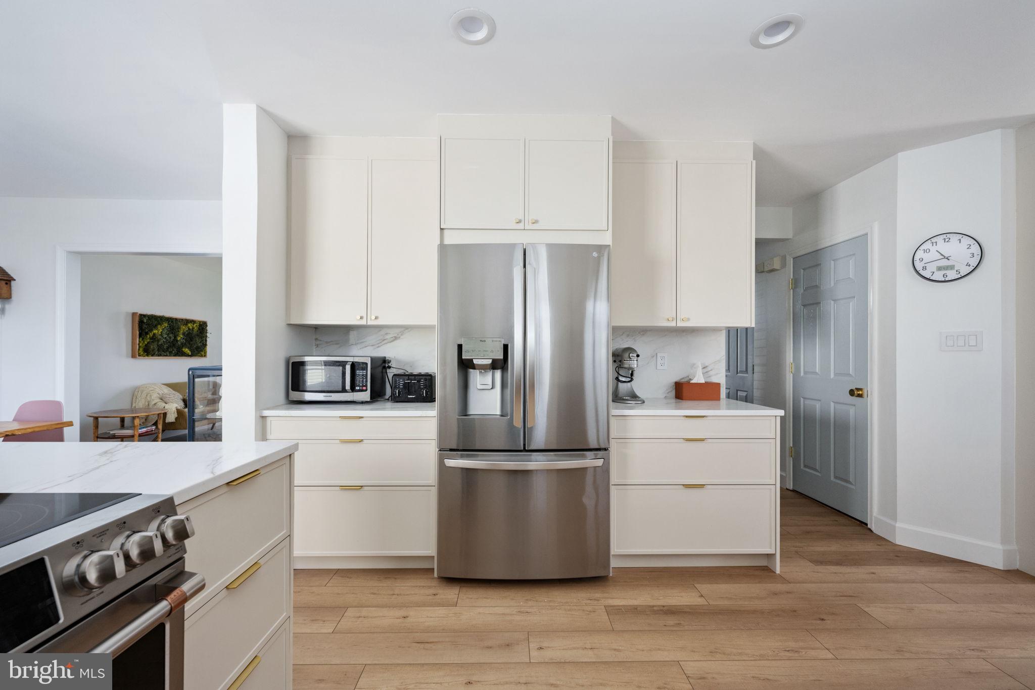 9278 GLEN MEADOW LANE