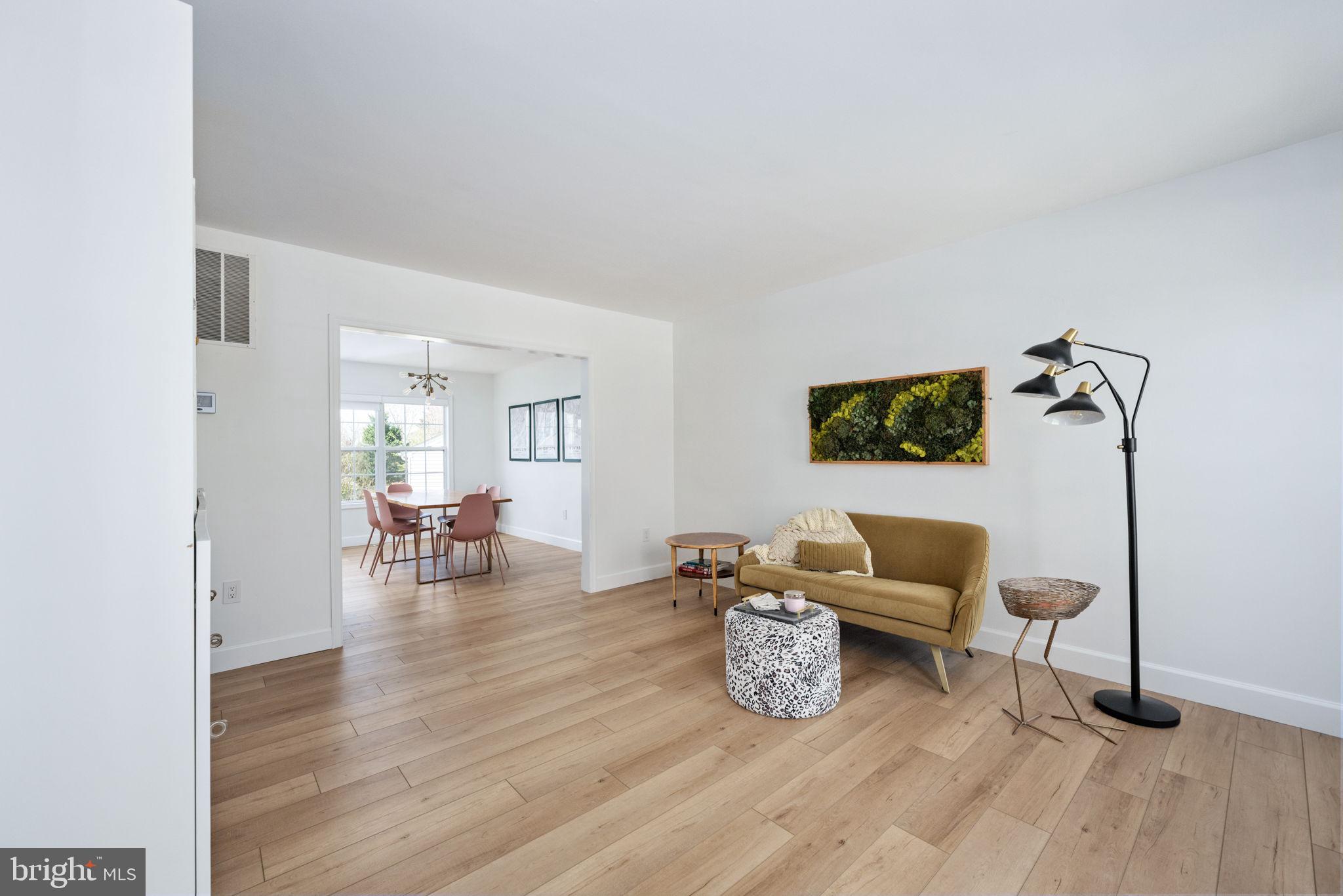 9278 GLEN MEADOW LANE