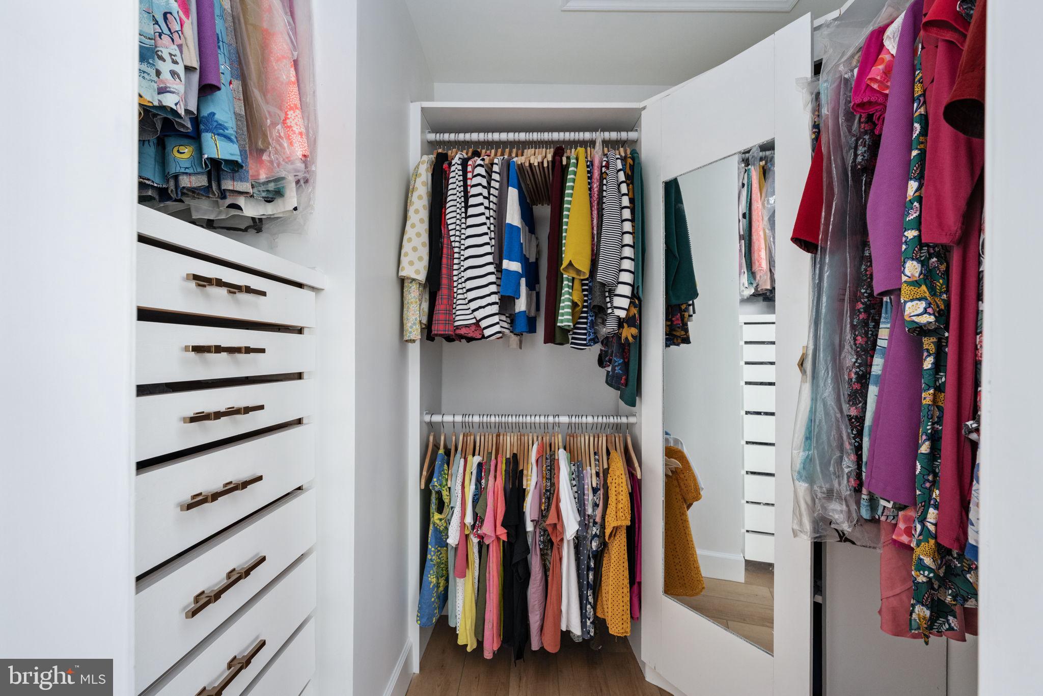 9278 GLEN MEADOW LANE