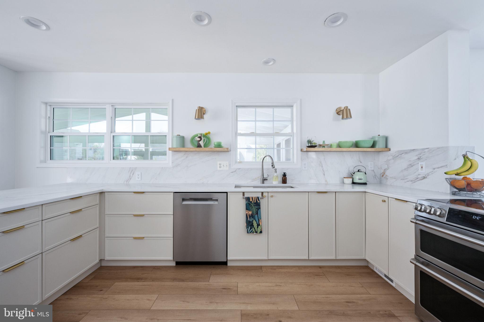 9278 GLEN MEADOW LANE