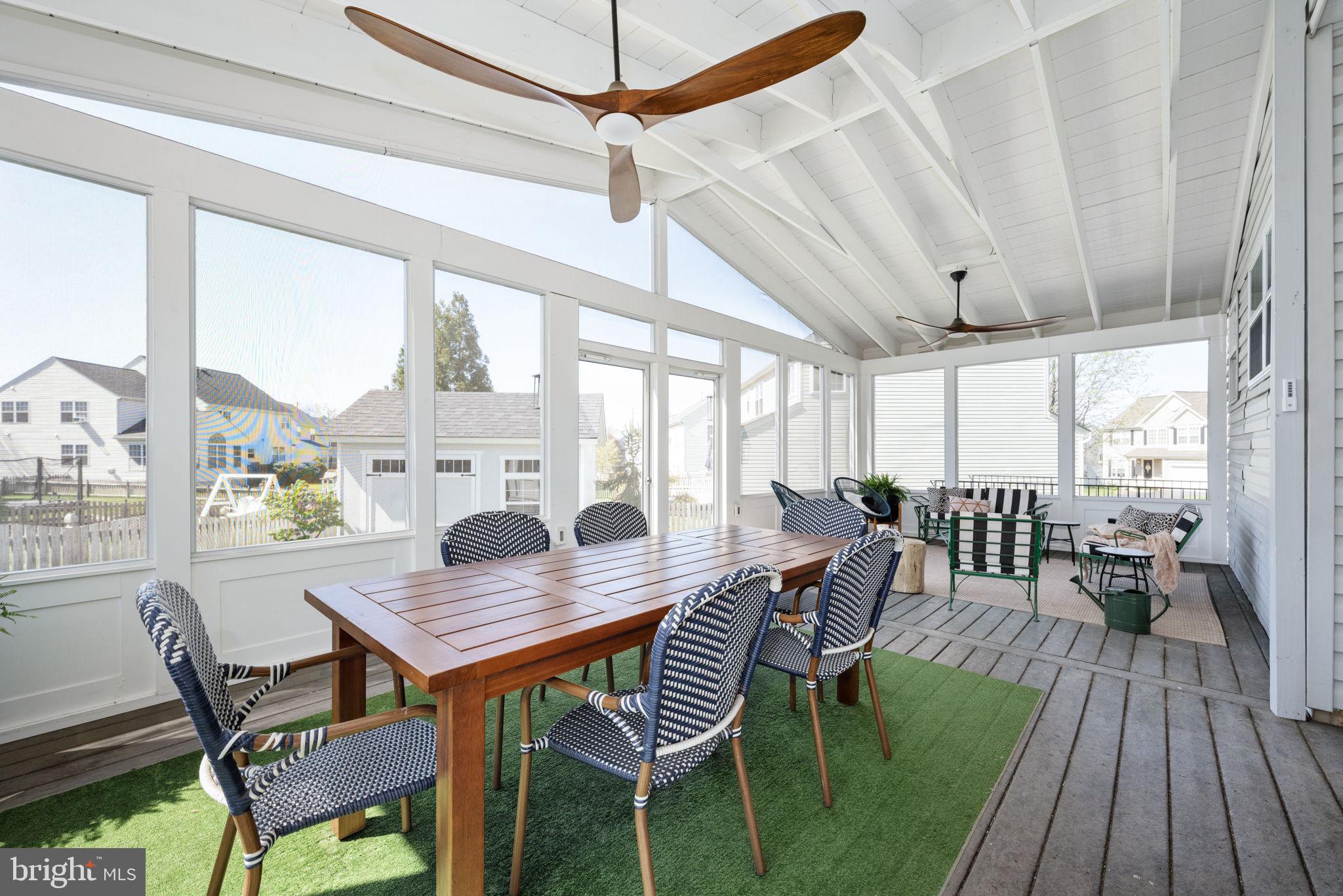 9278 GLEN MEADOW LANE