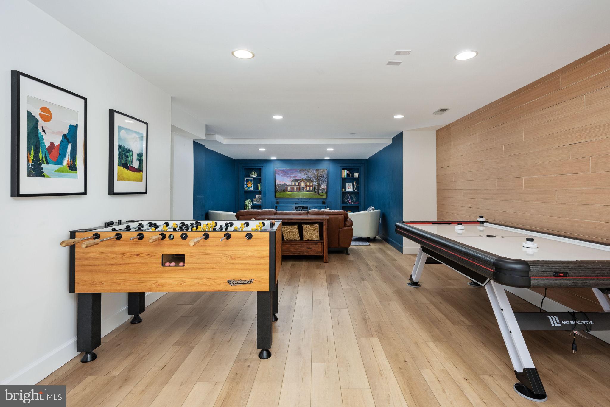 9278 GLEN MEADOW LANE