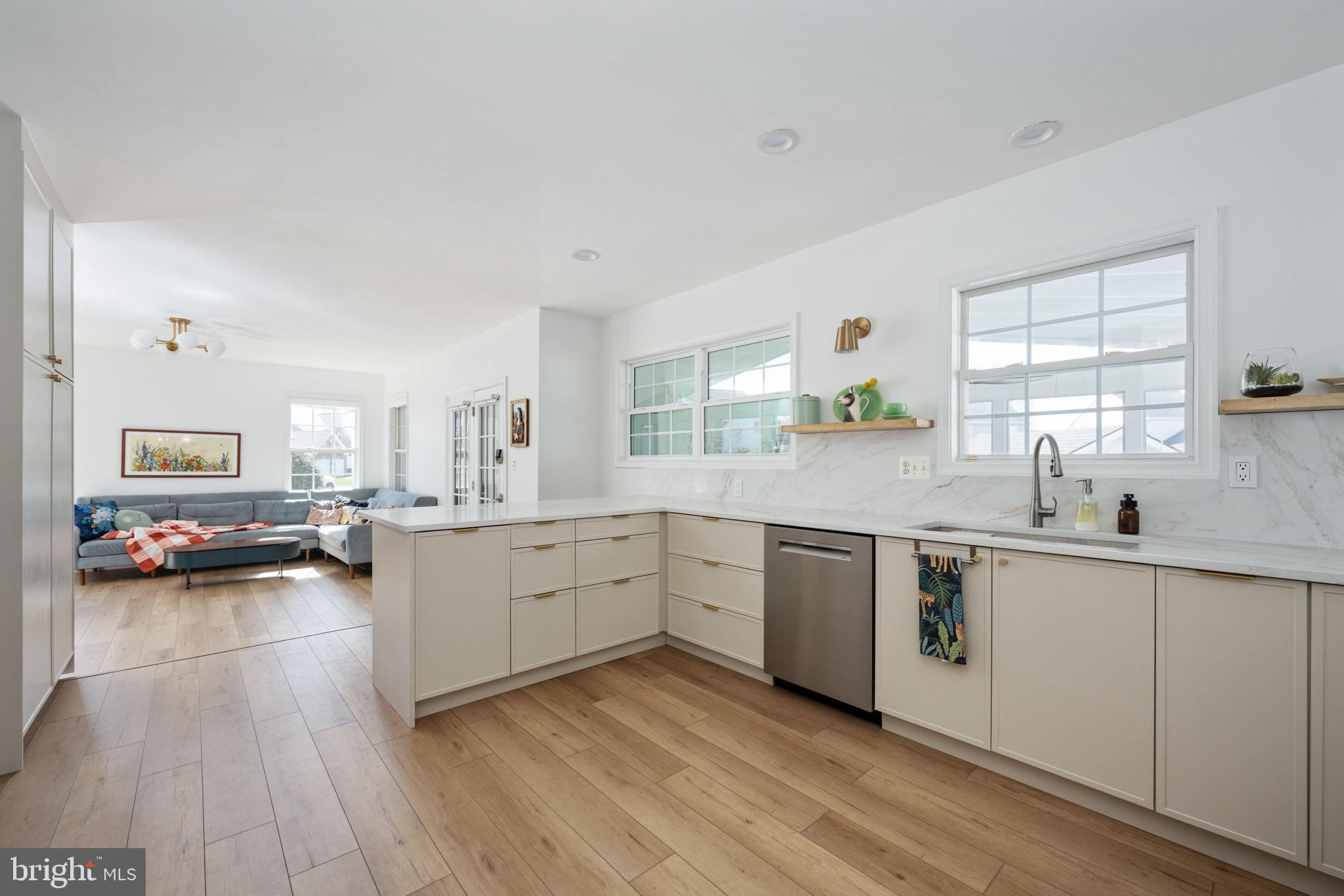 9278 GLEN MEADOW LANE