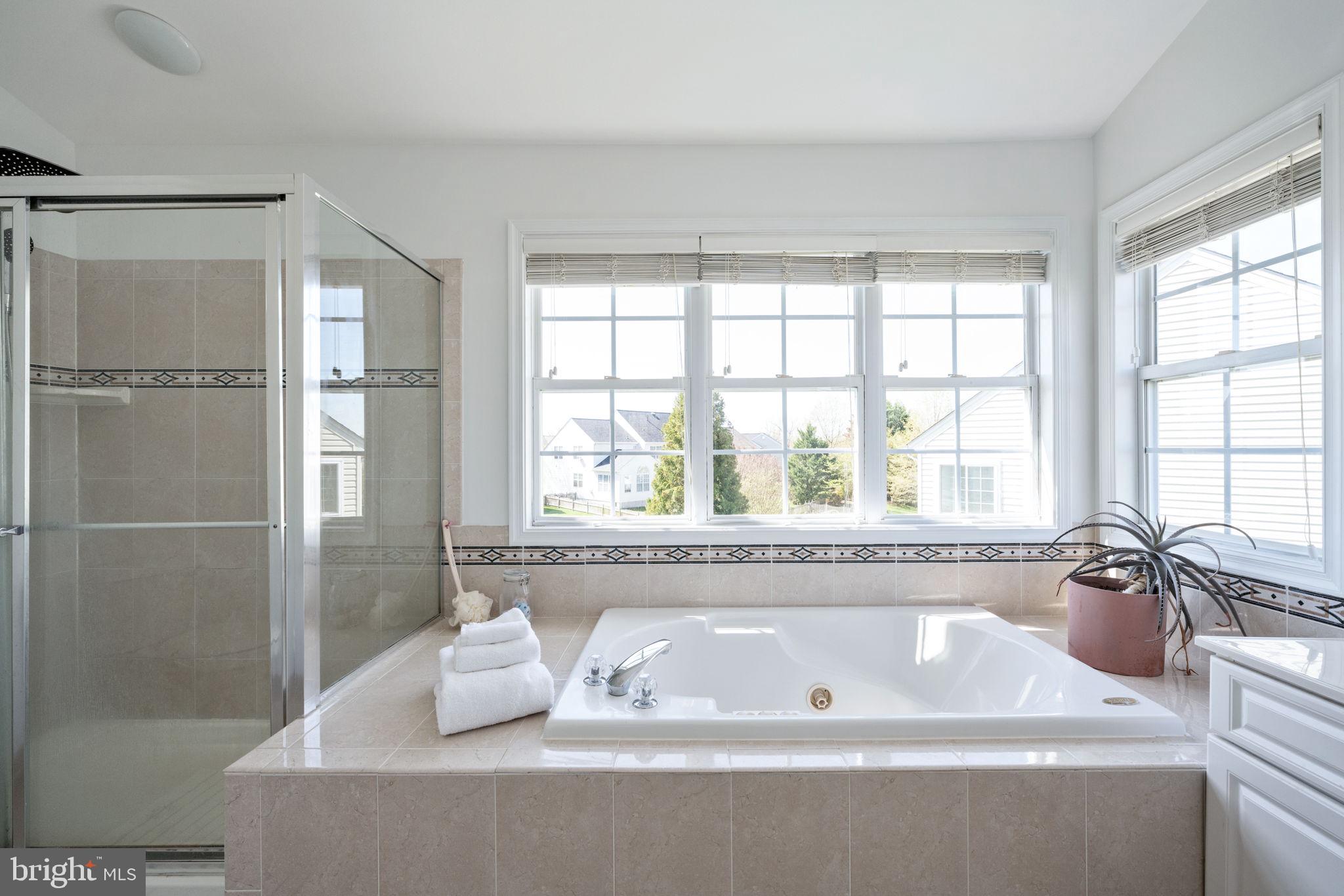 9278 GLEN MEADOW LANE