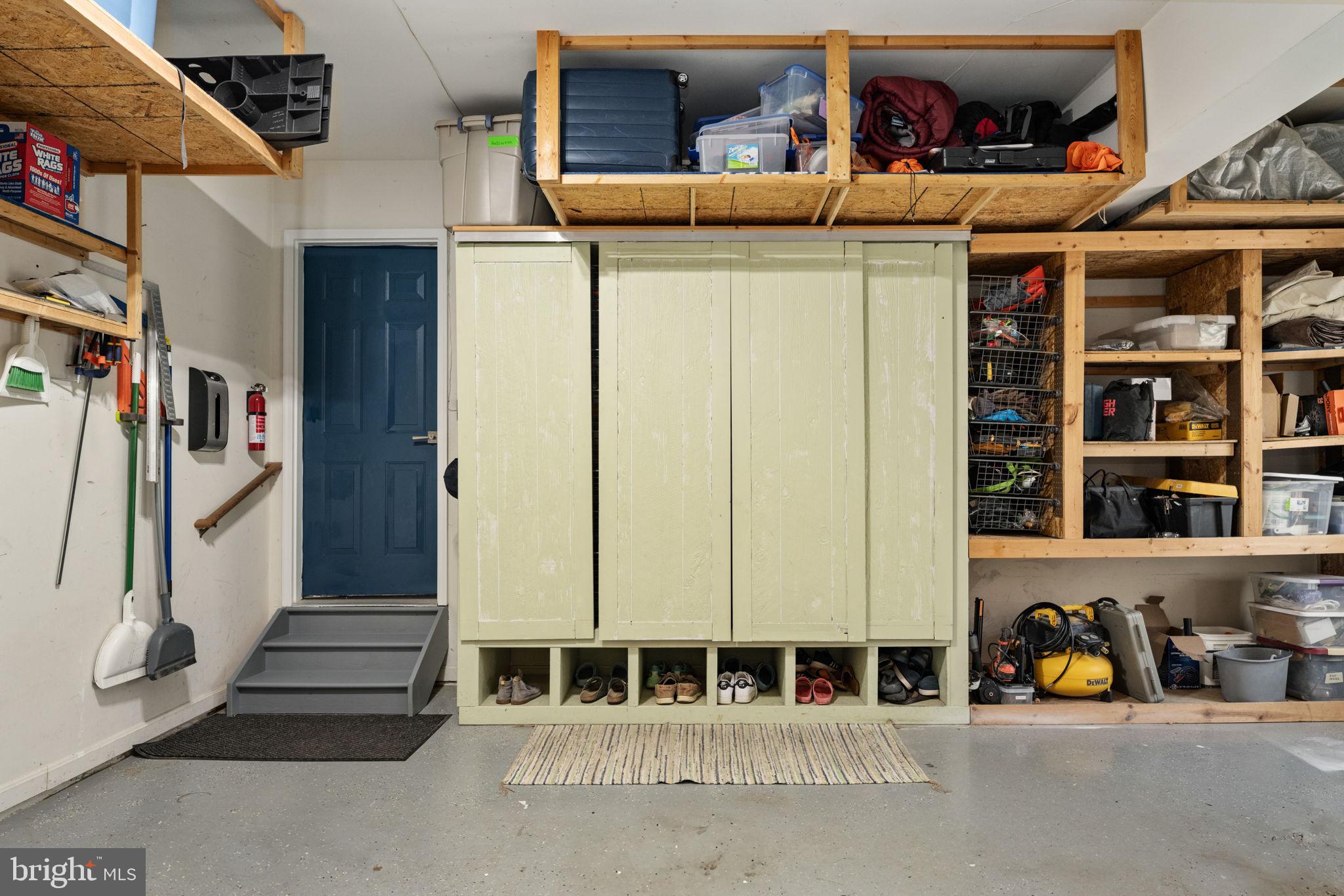 9278 GLEN MEADOW LANE