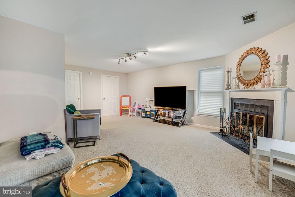 11580 HILL MEADE LANE