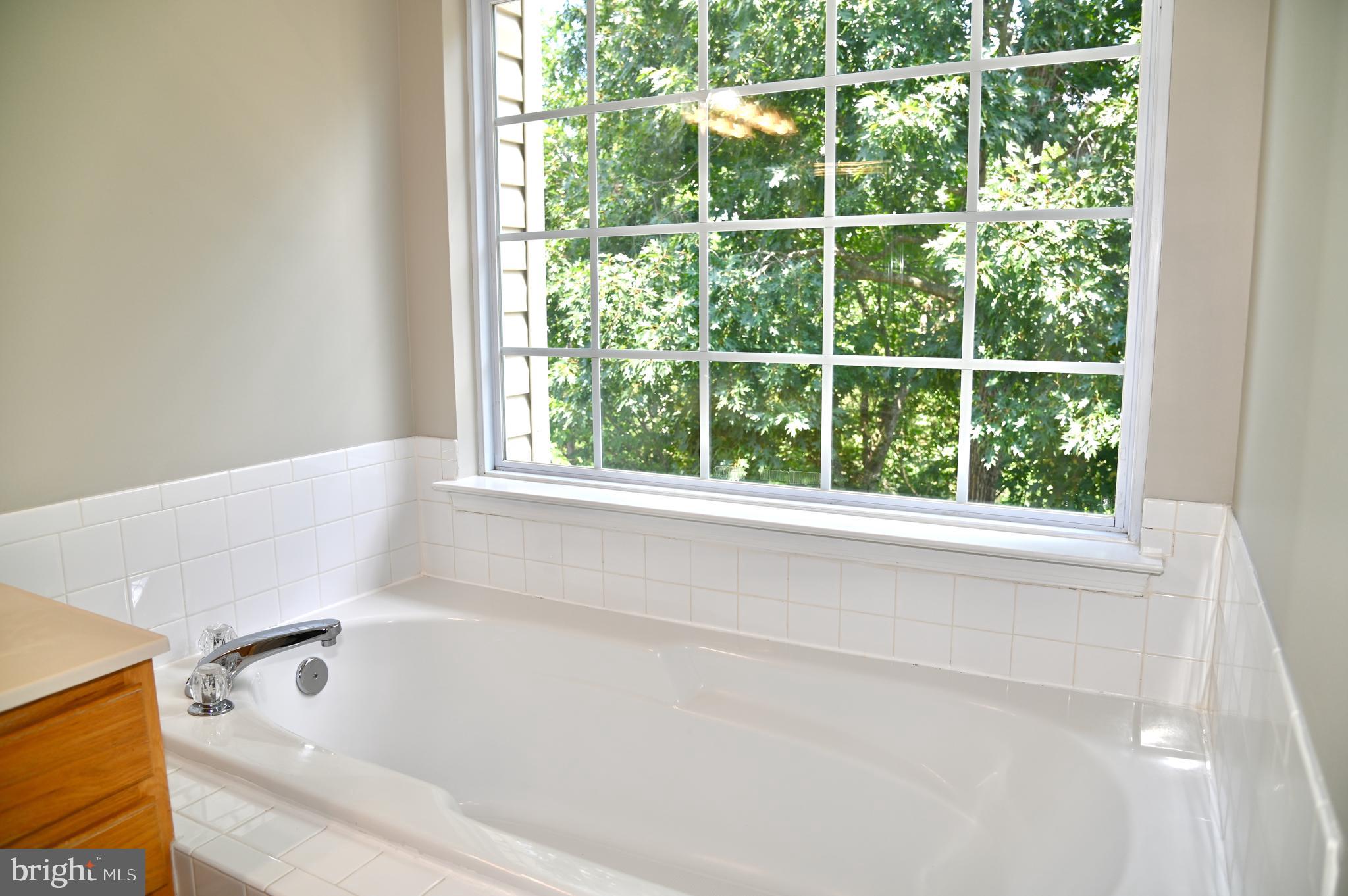 10167 PALE ROSE LOOP