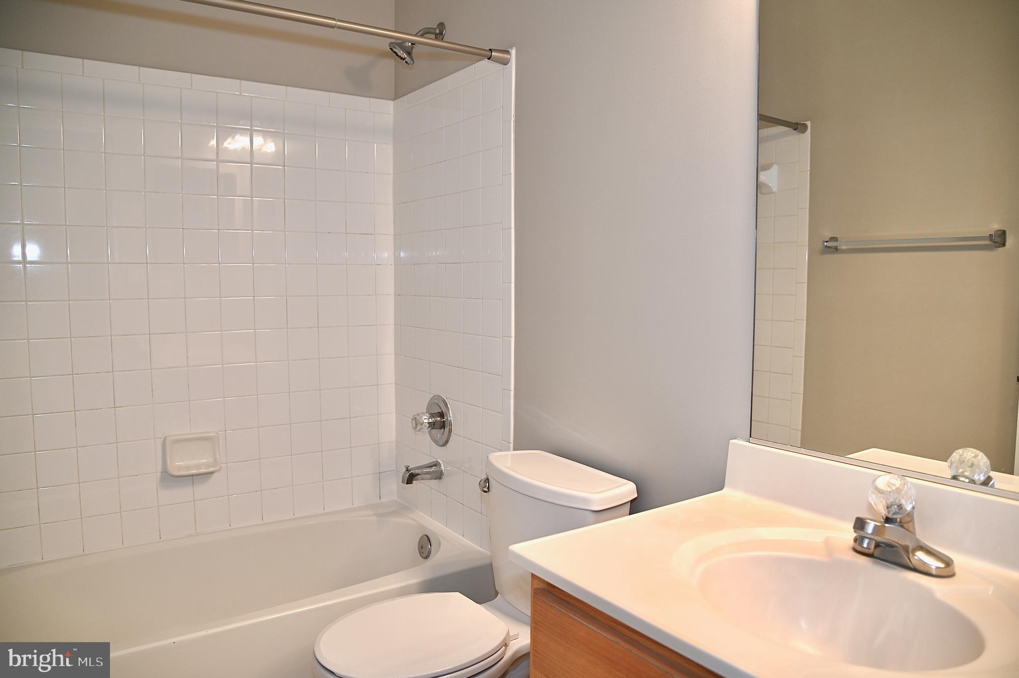 10167 PALE ROSE LOOP