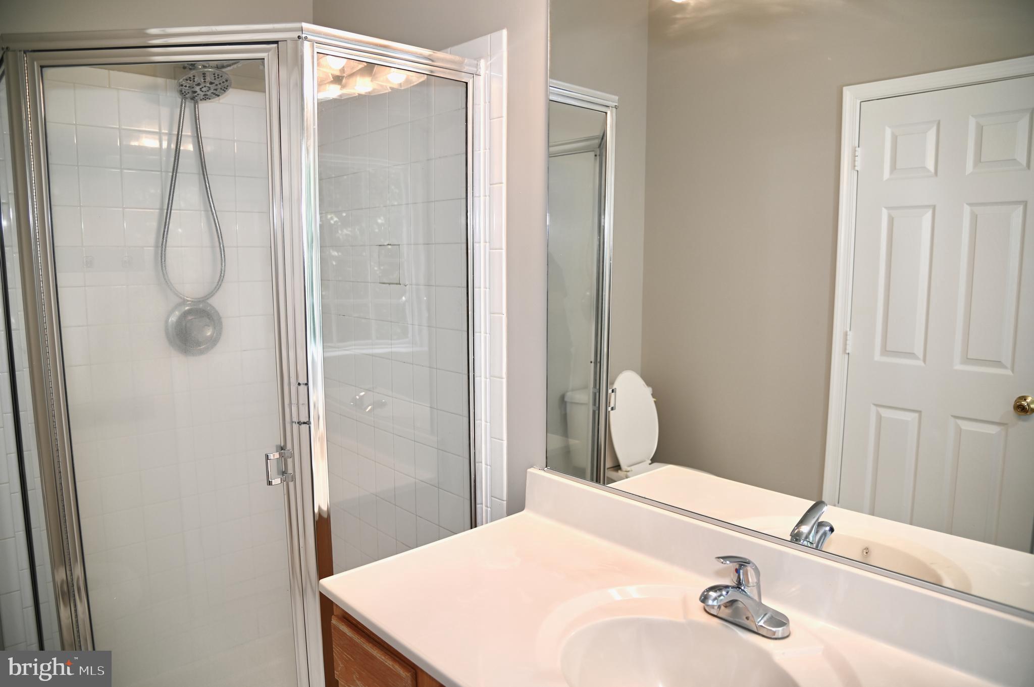 10167 PALE ROSE LOOP