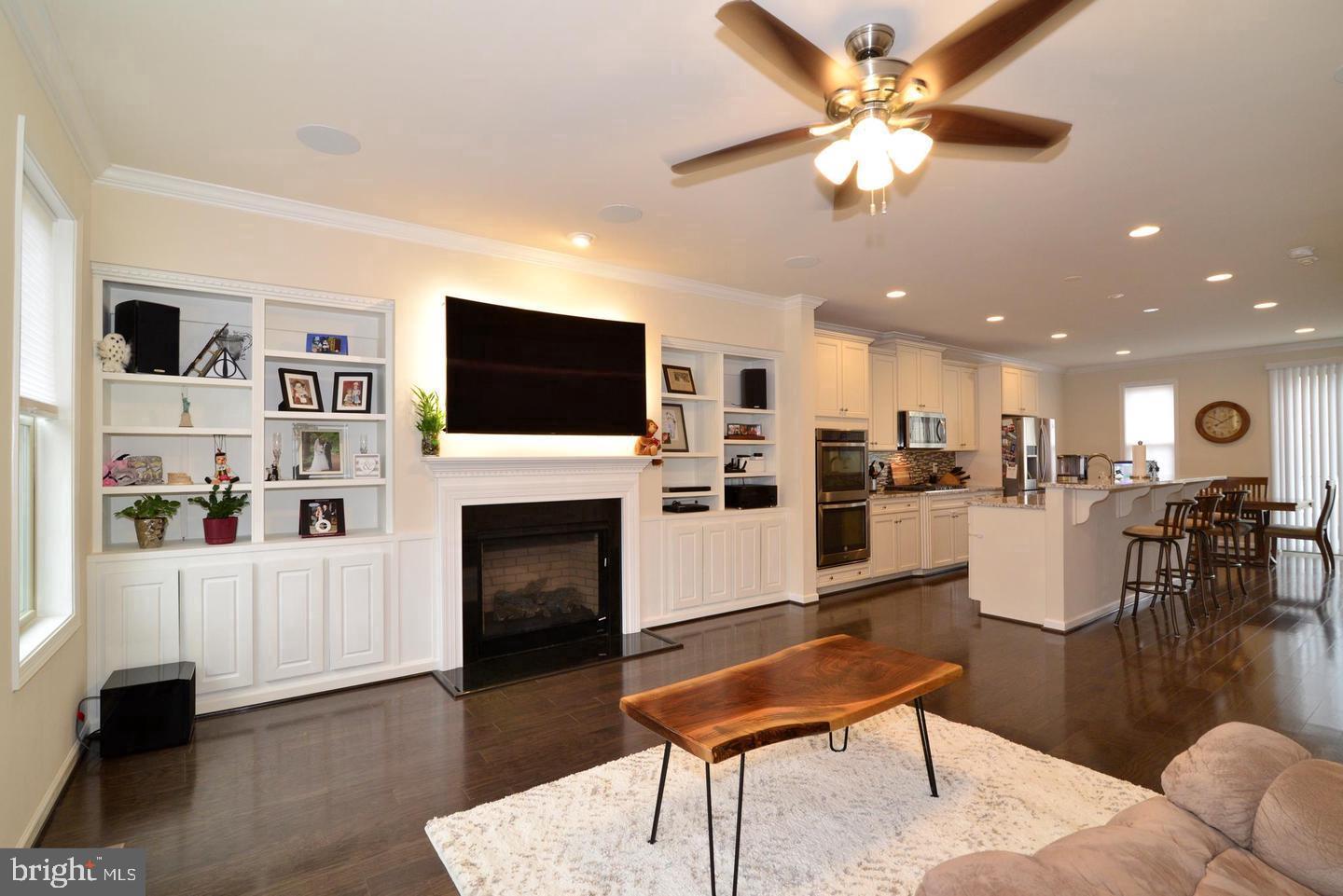 6836 WILLIAM WHITE WAY