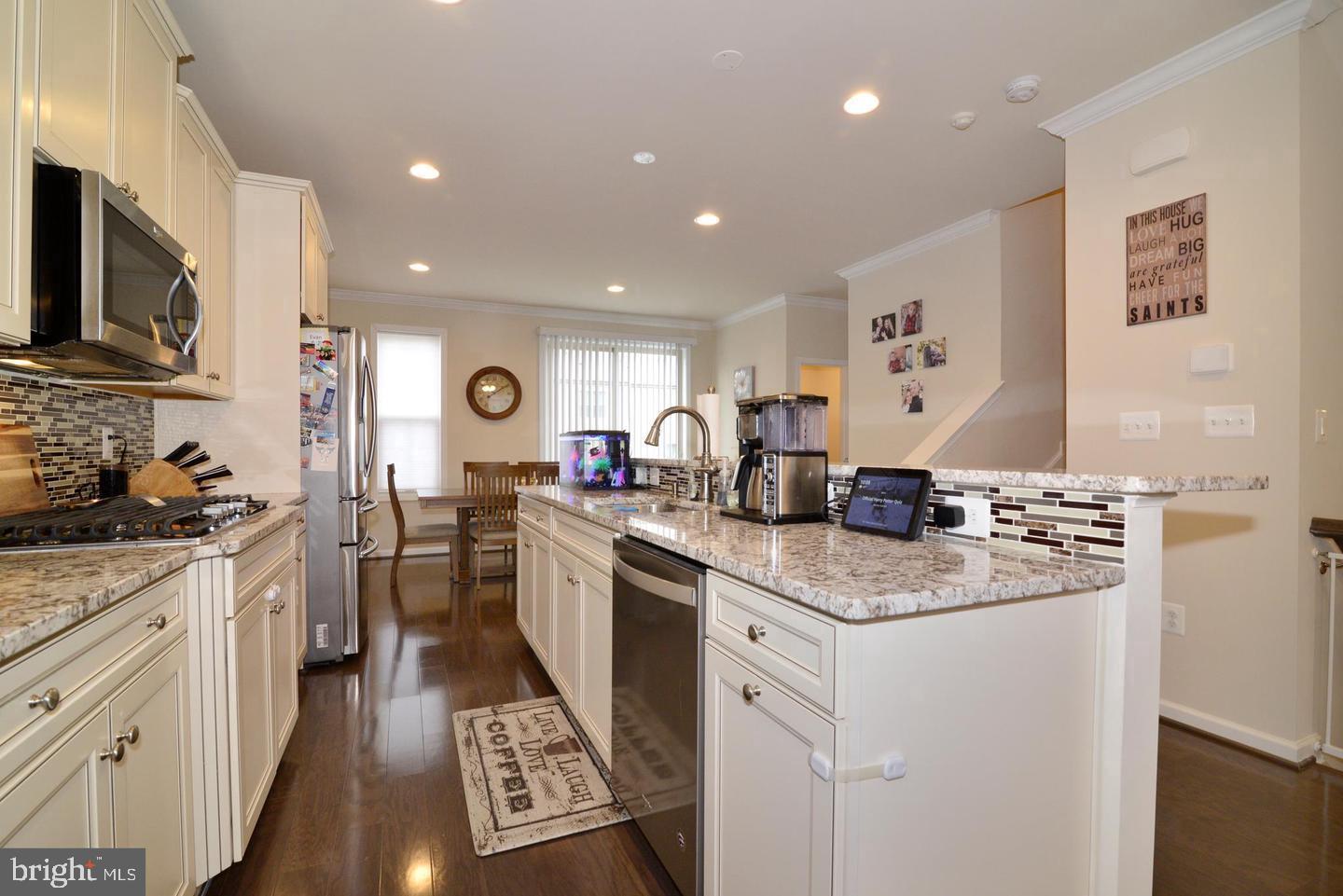 6836 WILLIAM WHITE WAY