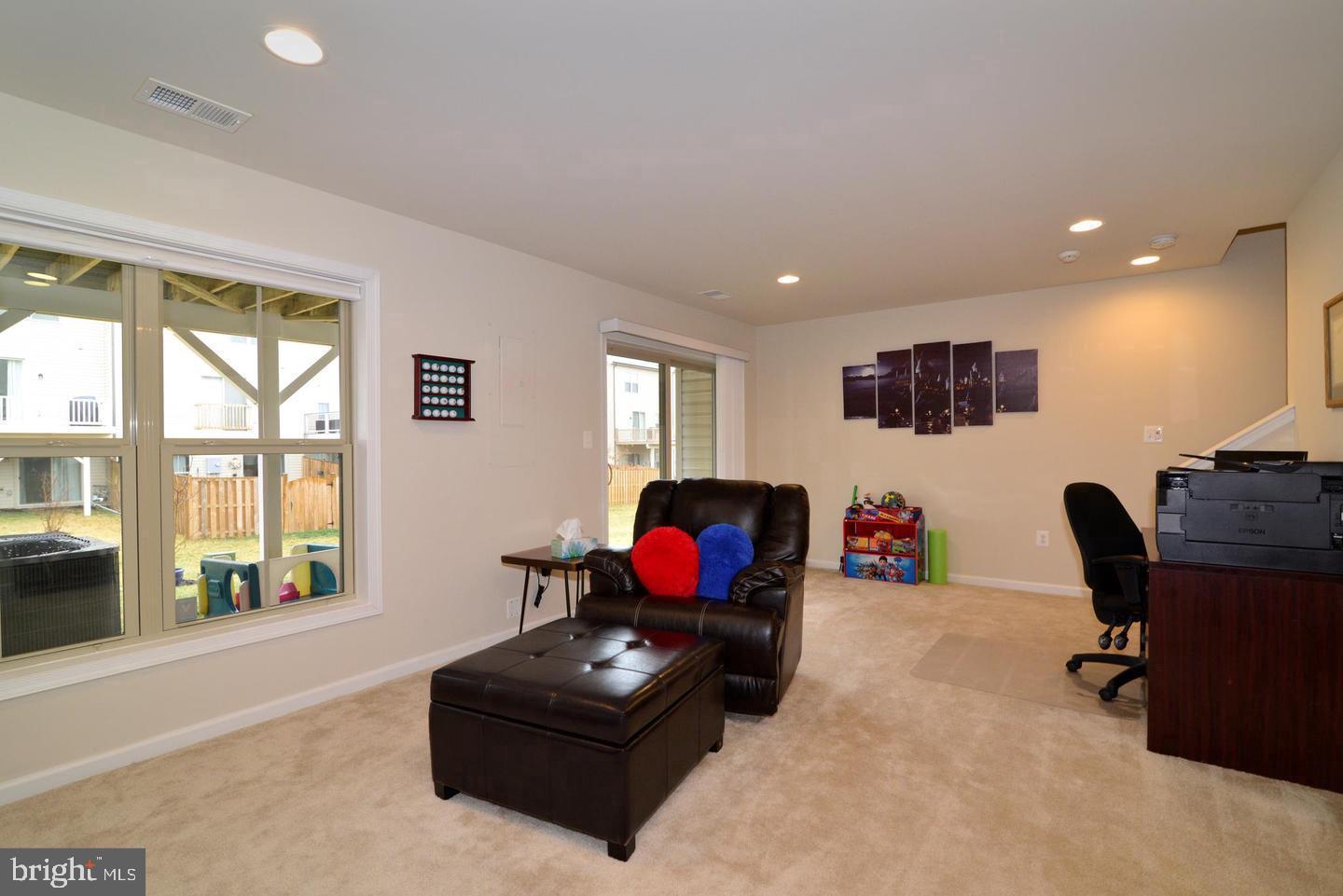 6836 WILLIAM WHITE WAY