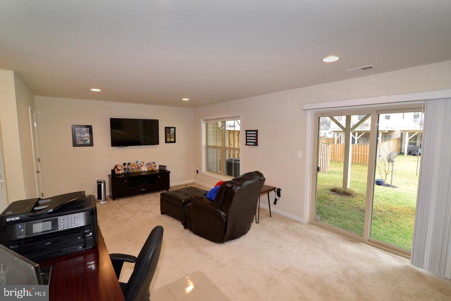 6836 WILLIAM WHITE WAY