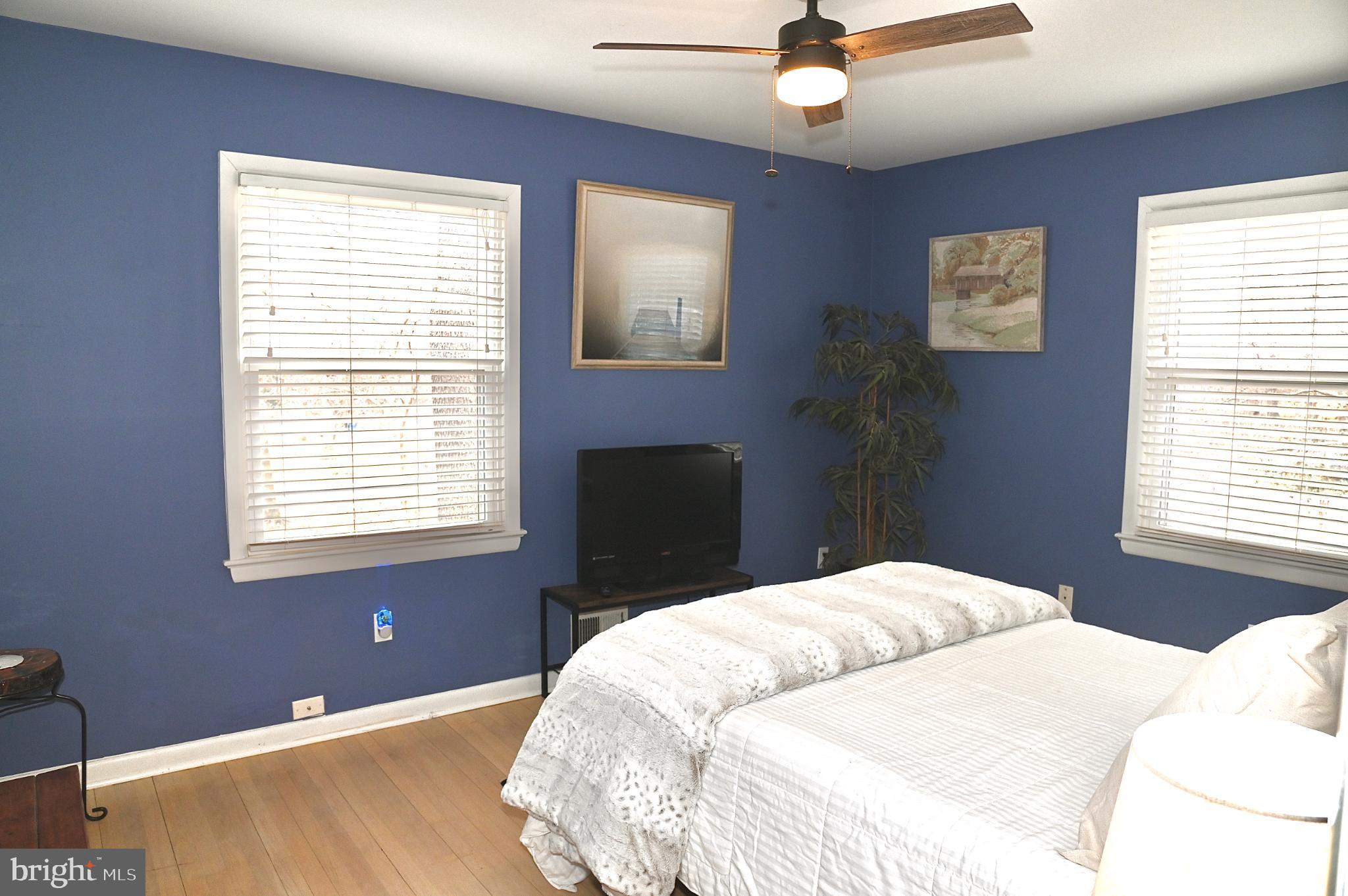 10009 LAURAN PLACE