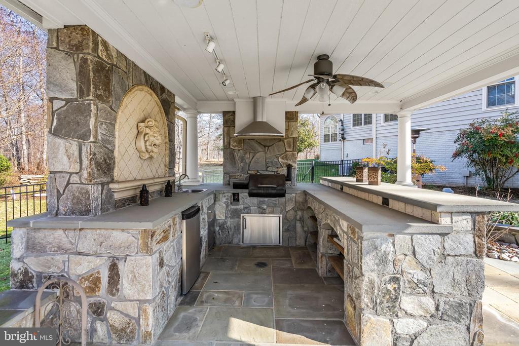 13210 CATHARPIN VALLEY DRIVE