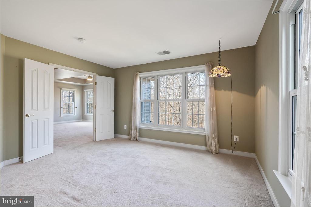 13210 CATHARPIN VALLEY DRIVE