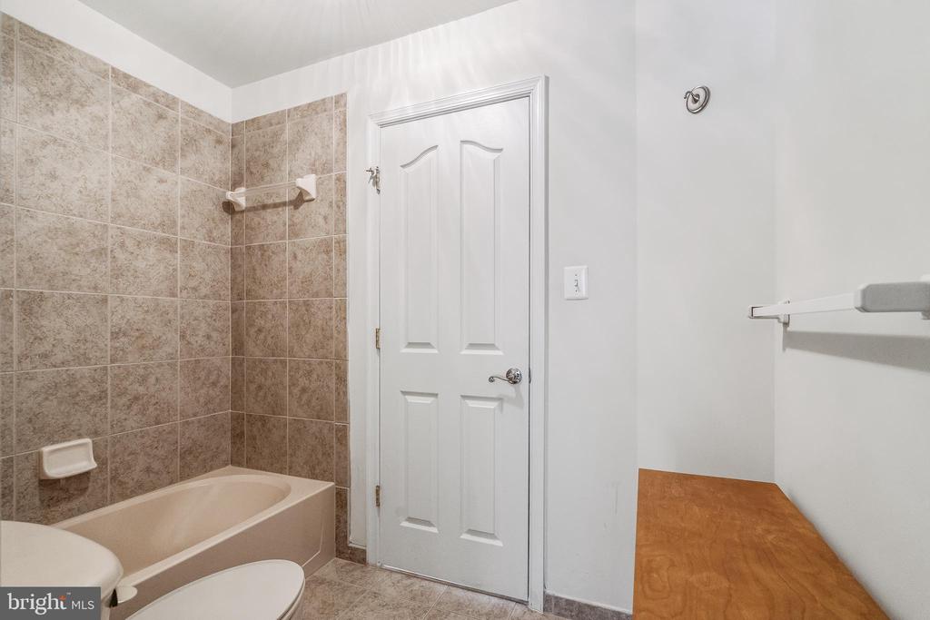 13210 CATHARPIN VALLEY DRIVE