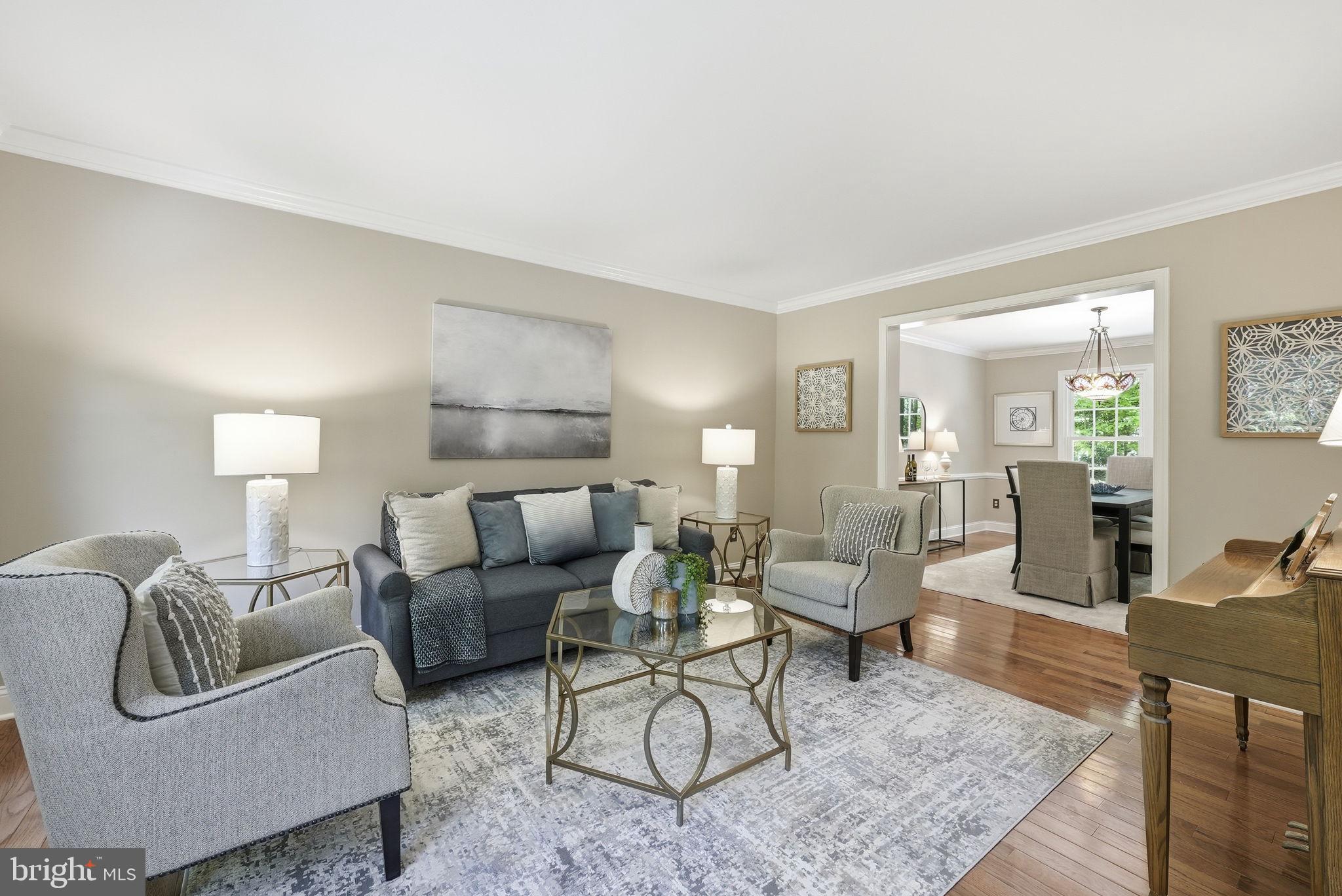 6175 RIVER FOREST DRIVE