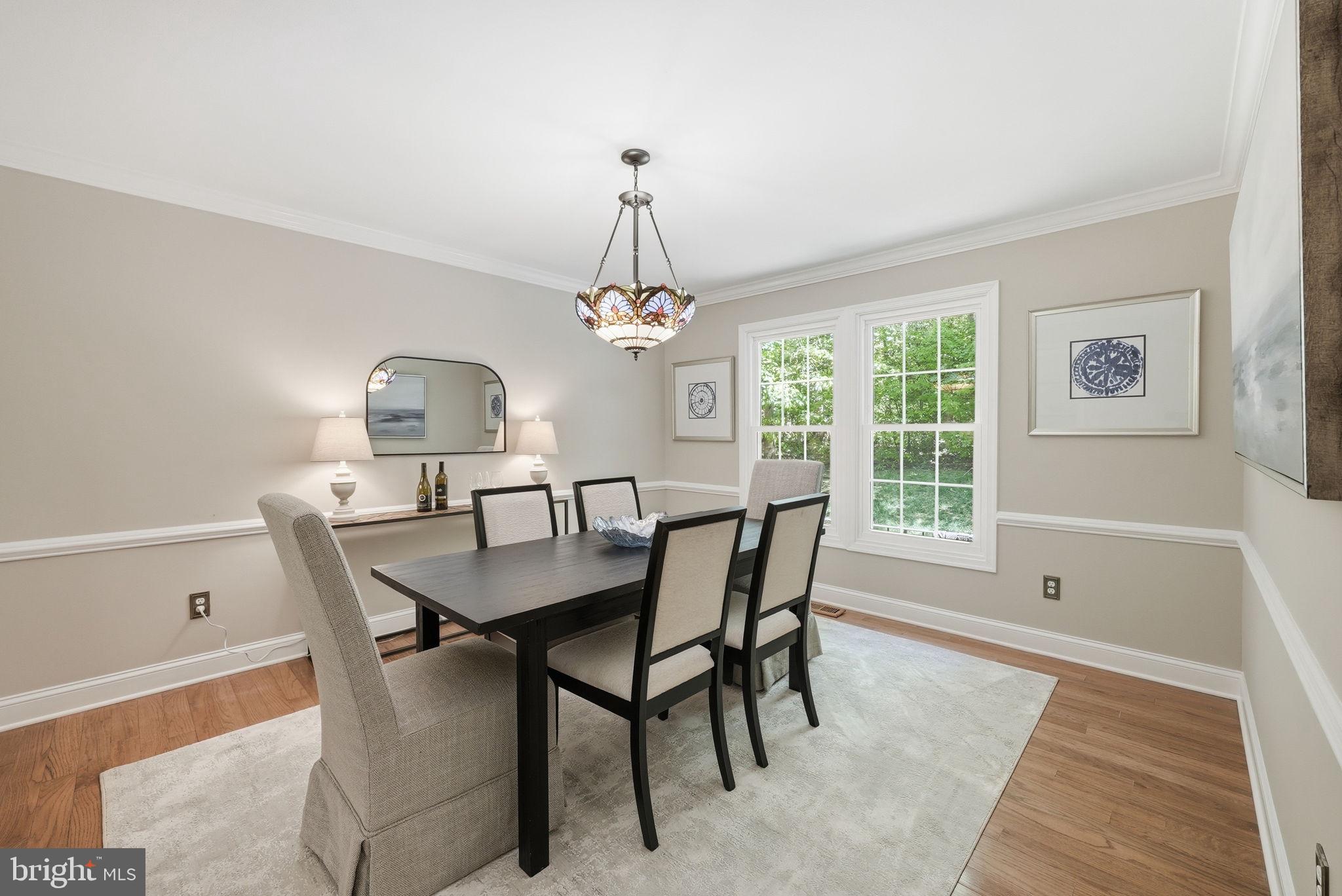 6175 RIVER FOREST DRIVE