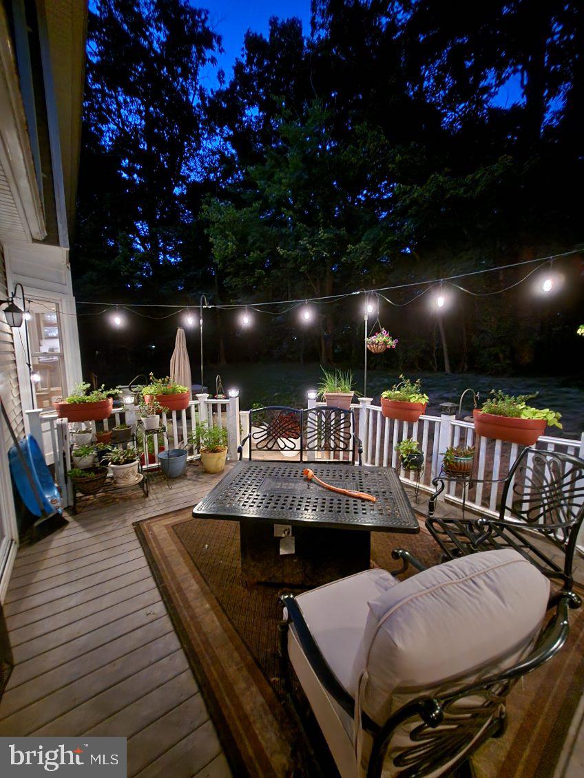 6175 RIVER FOREST DRIVE