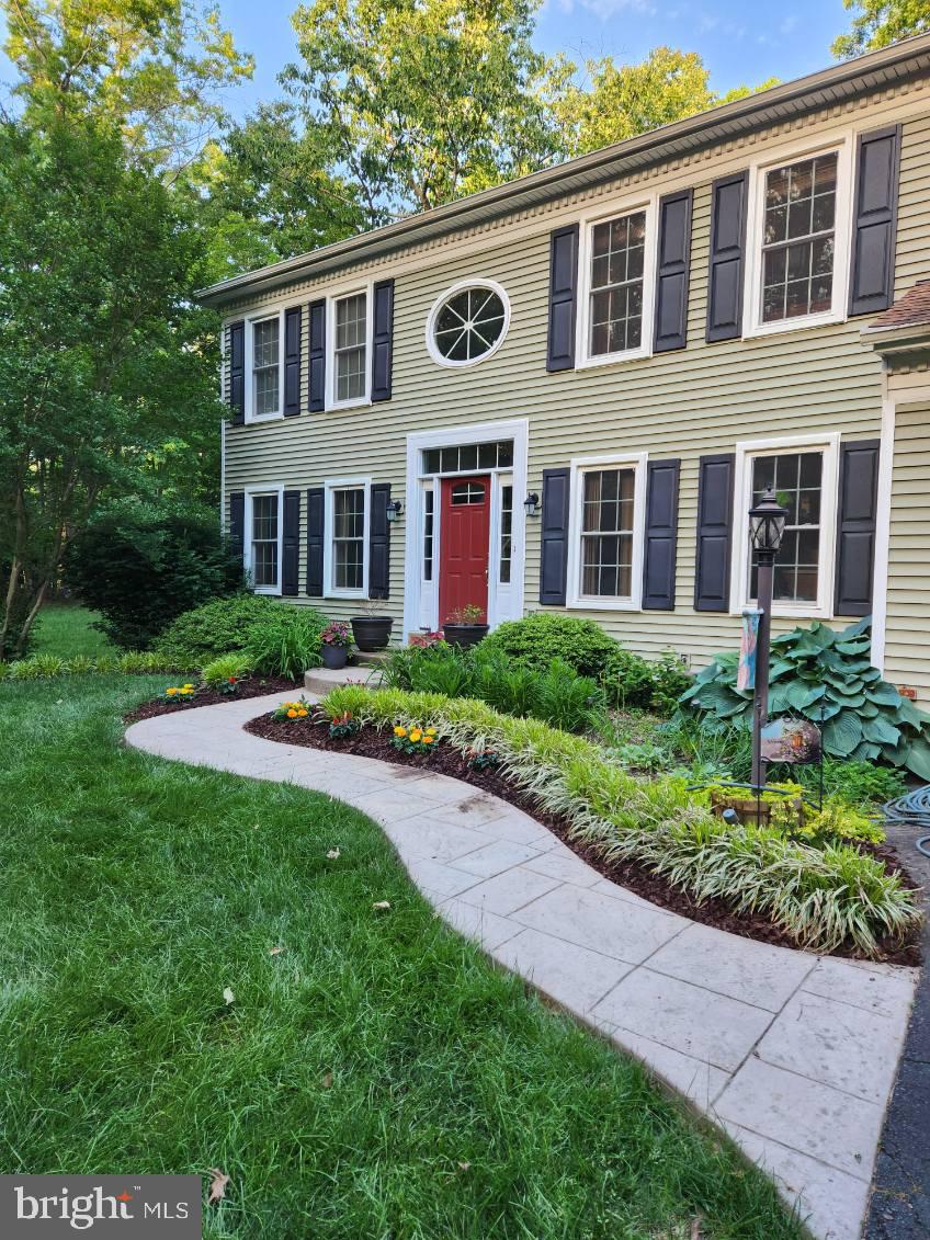 6175 RIVER FOREST DRIVE