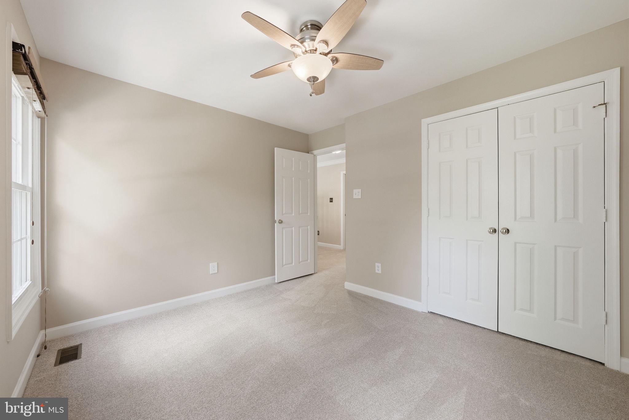 6175 RIVER FOREST DRIVE