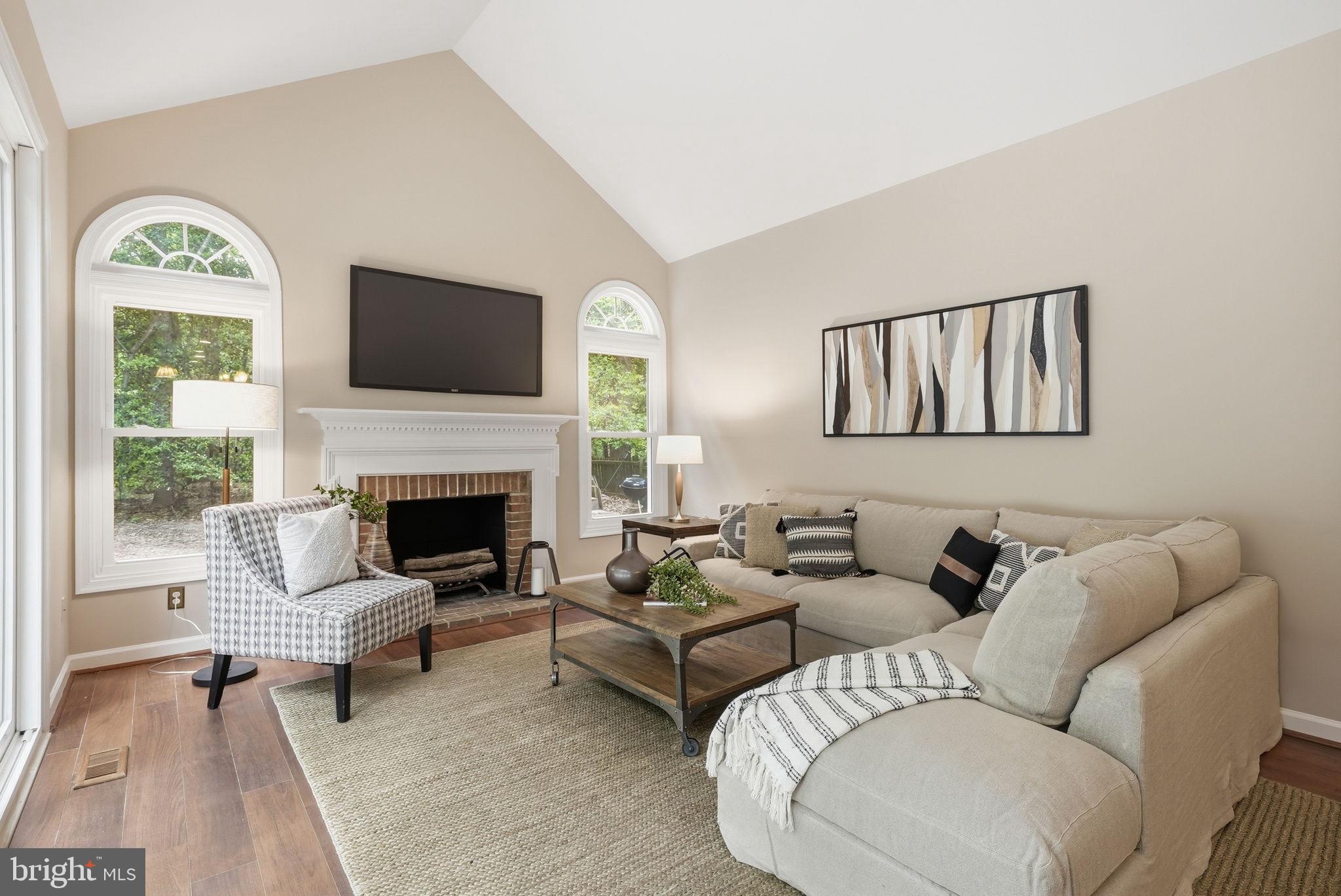 6175 RIVER FOREST DRIVE