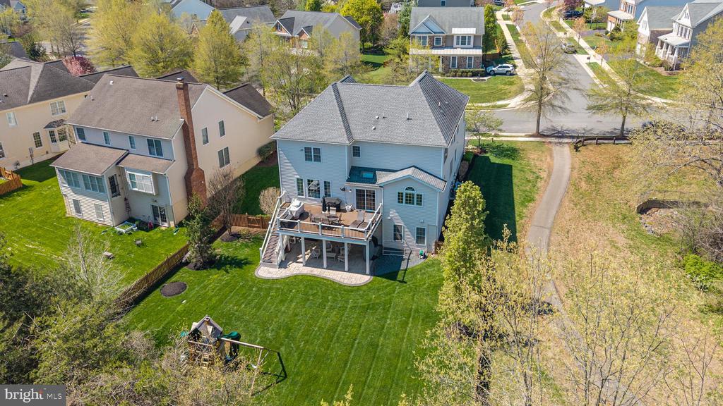 5800 WATERLOO BRIDGE CIRCLE