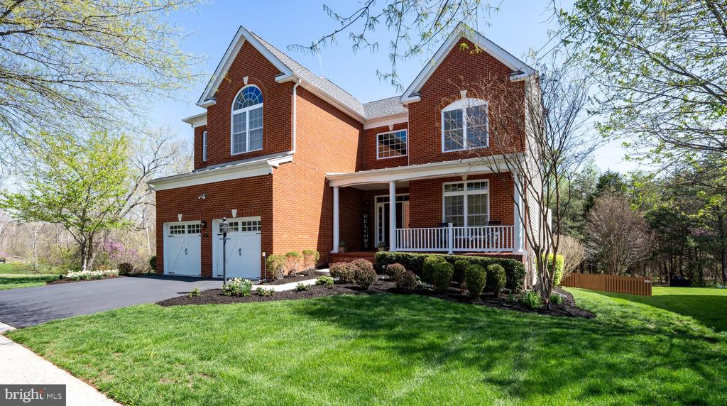 5800 WATERLOO BRIDGE CIRCLE