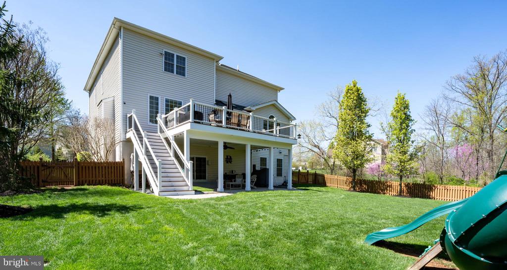 5800 WATERLOO BRIDGE CIRCLE