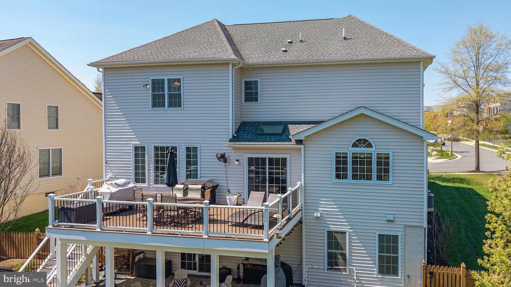 5800 WATERLOO BRIDGE CIRCLE