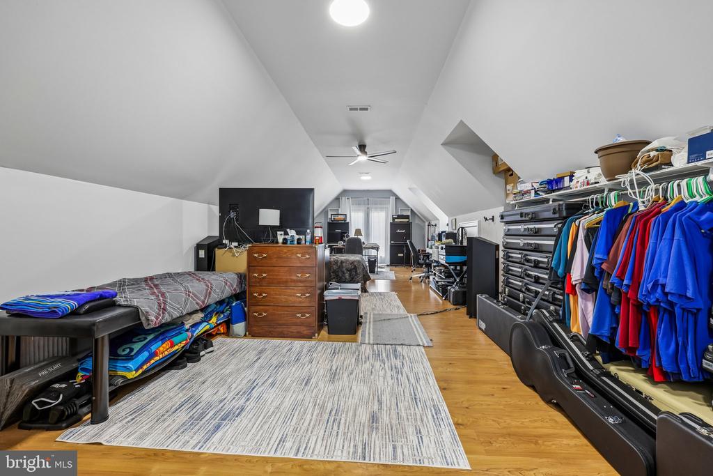 11381 MORLA LANE