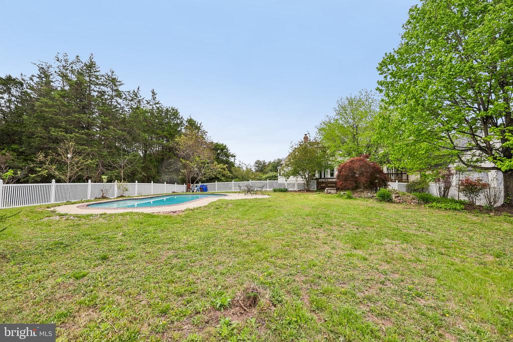 11381 MORLA LANE