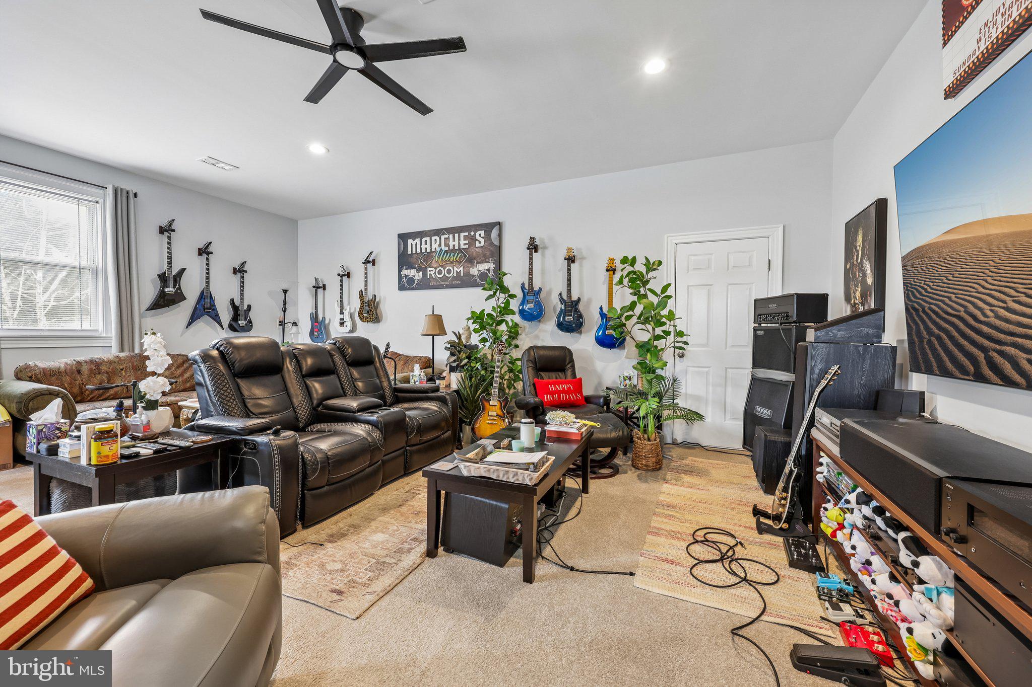 11381 MORLA LANE