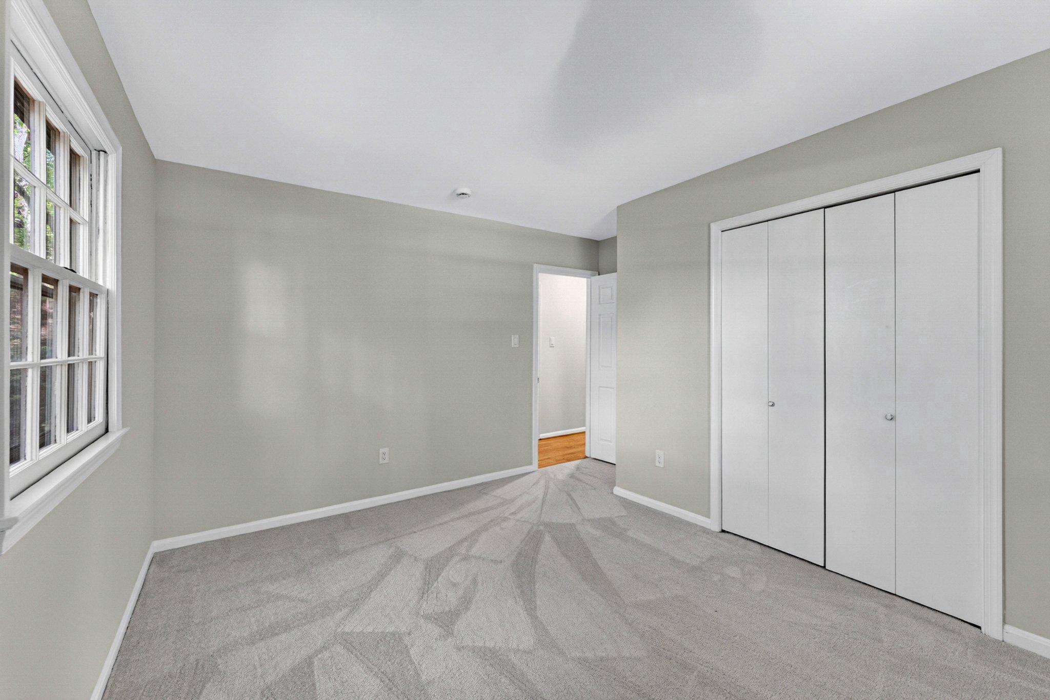 4104 CRESCENT HILLS DRIVE