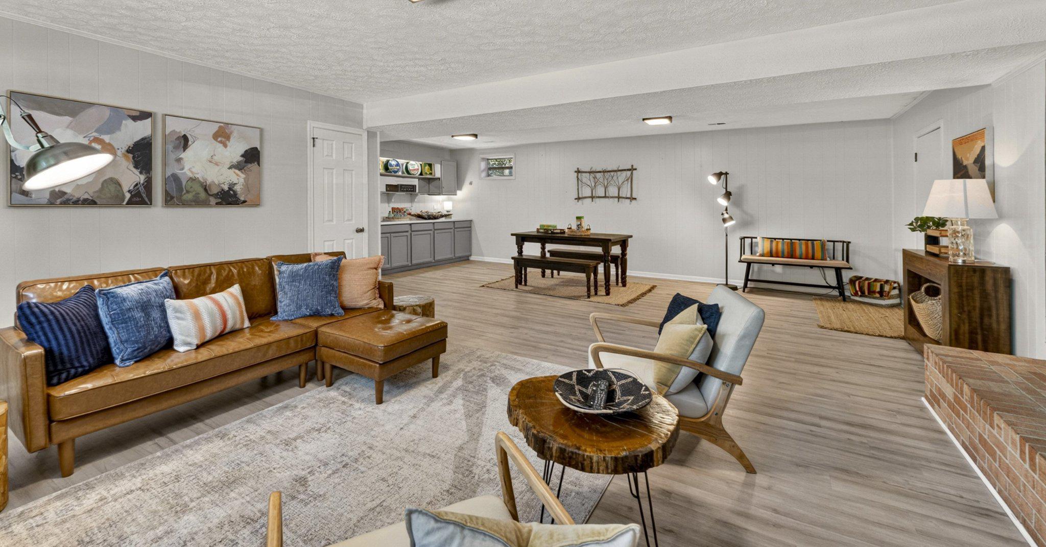 4104 CRESCENT HILLS DRIVE