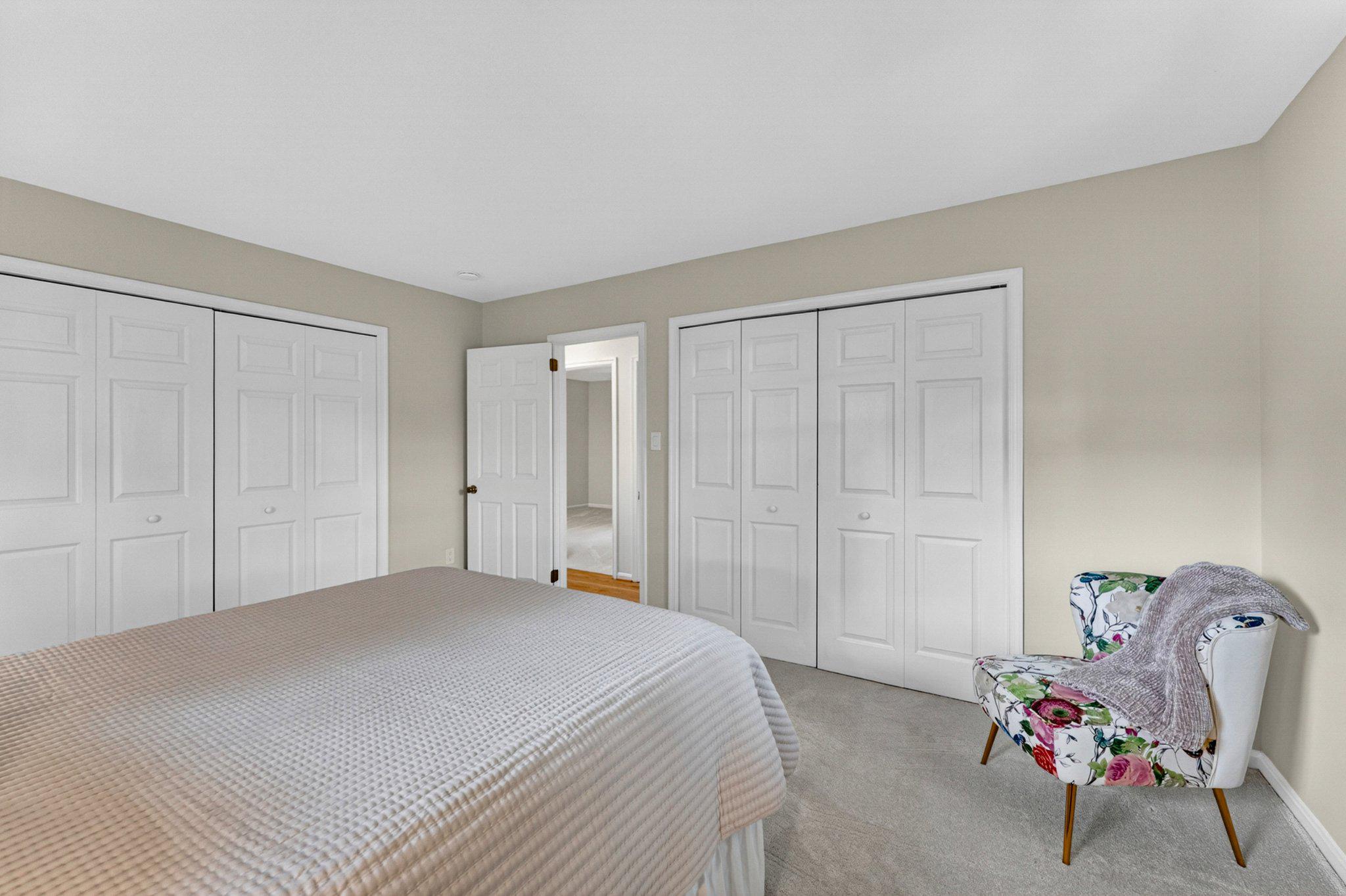 4104 CRESCENT HILLS DRIVE