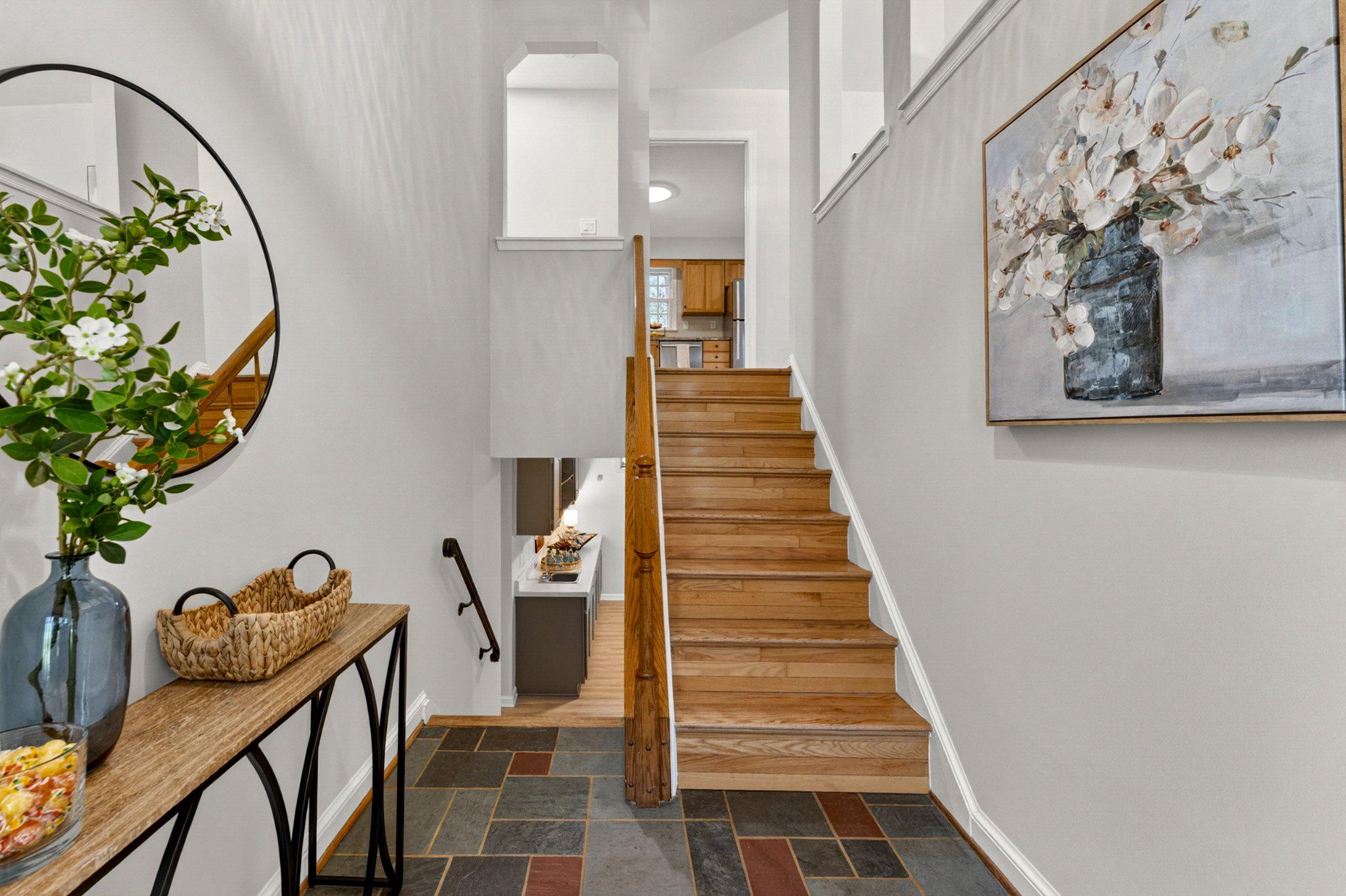 4104 CRESCENT HILLS DRIVE