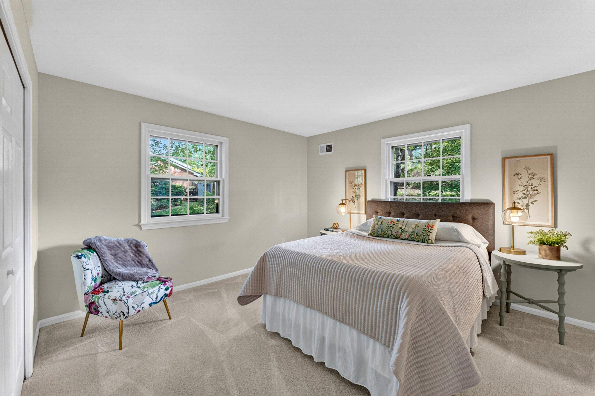 4104 CRESCENT HILLS DRIVE