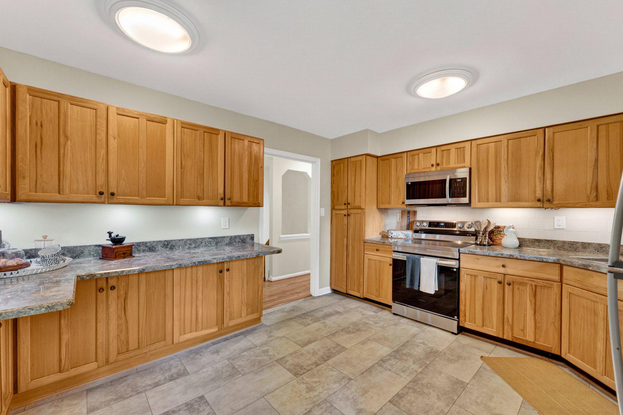 4104 CRESCENT HILLS DRIVE