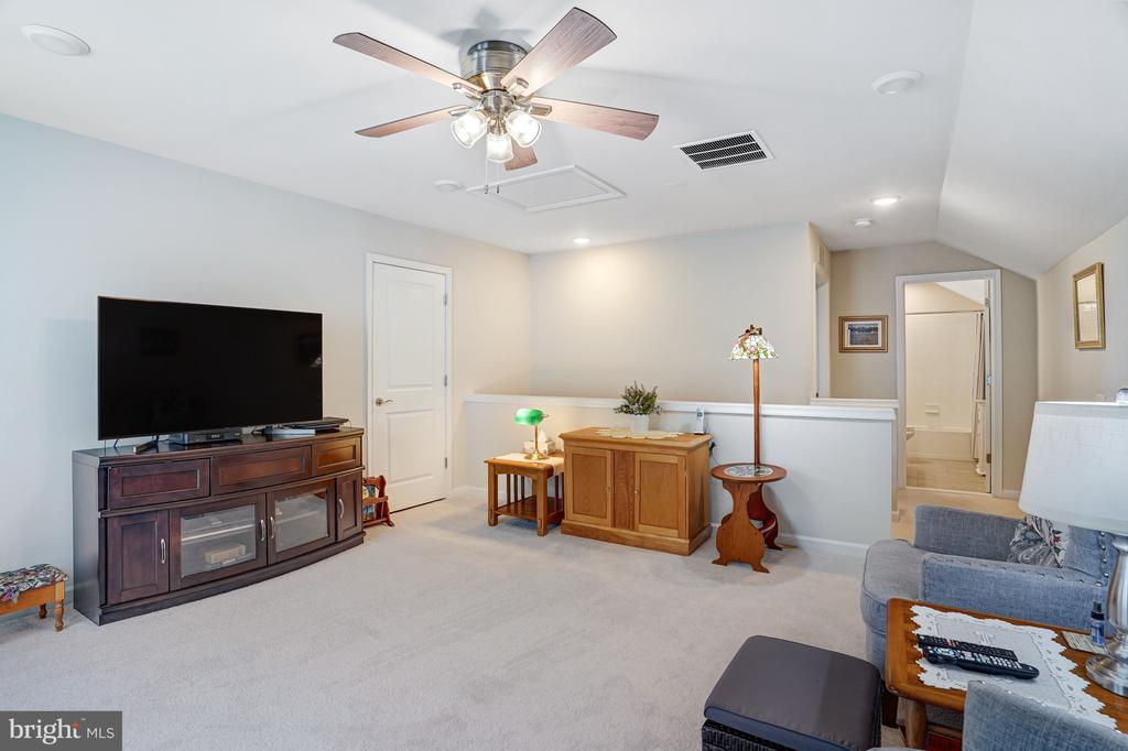 6373 VIRGINIA BLUEBELL LANE